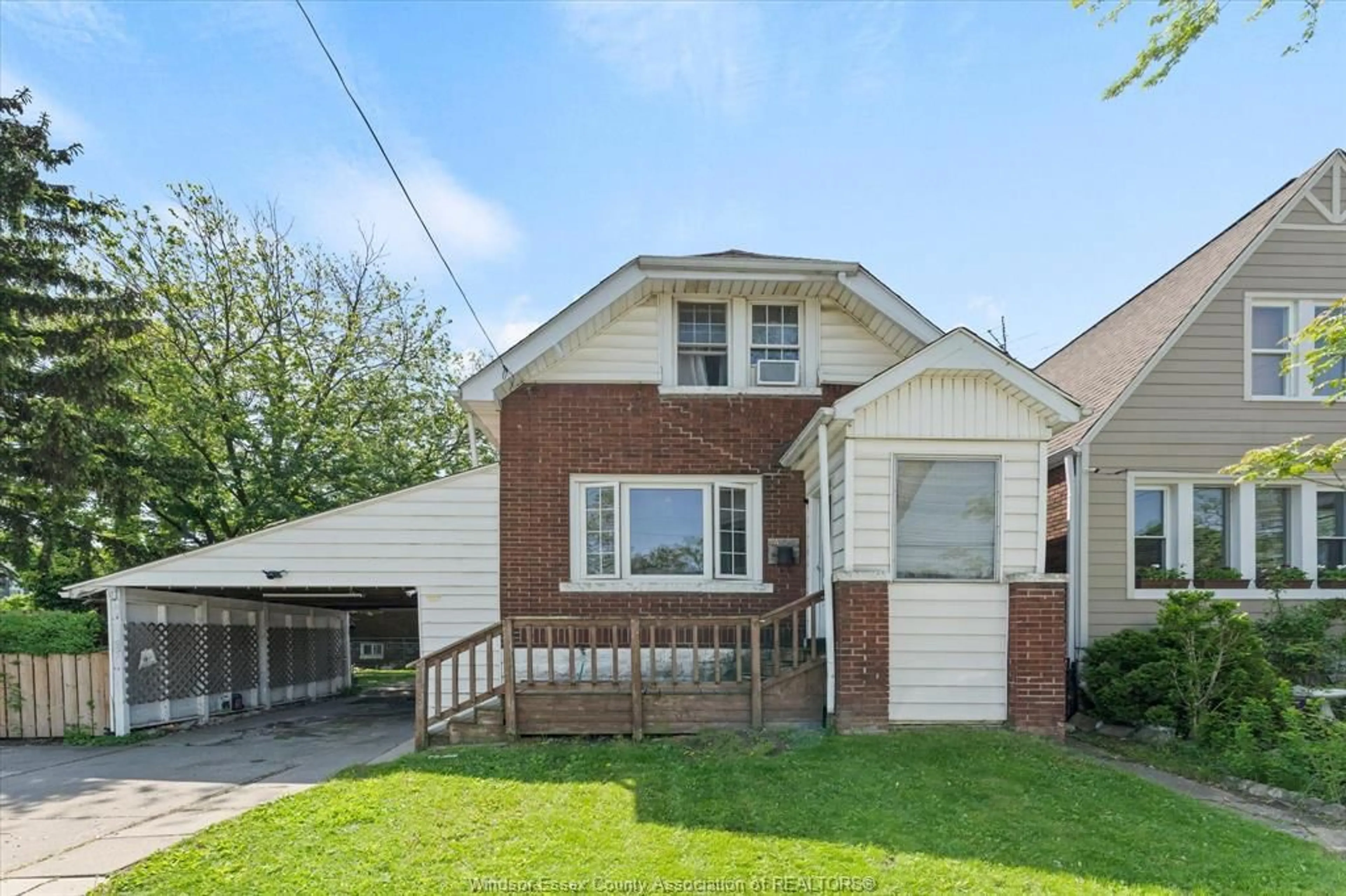 Frontside or backside of a home for 457 SHEPHERD St, Windsor Ontario N8X 1C5