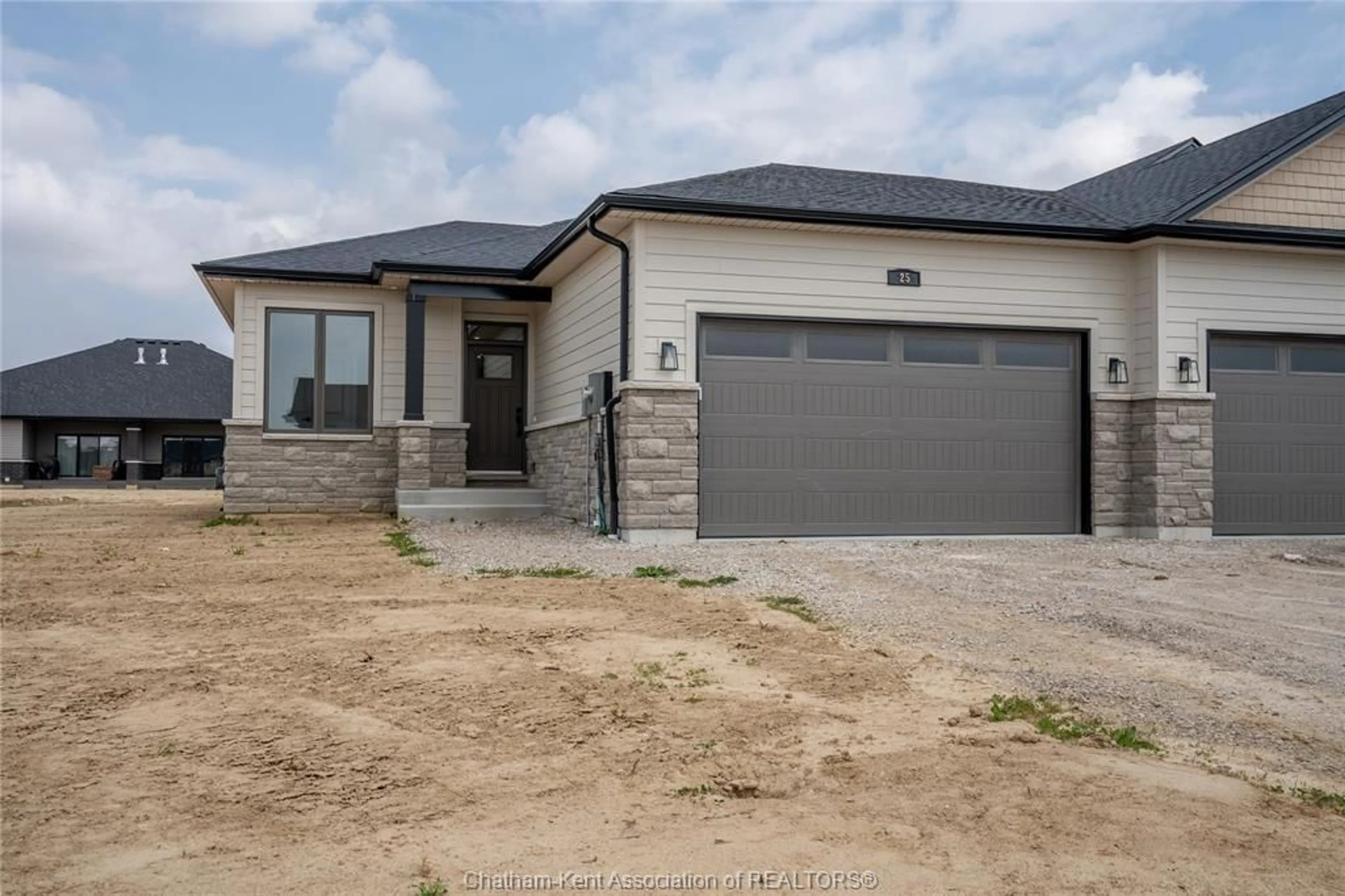 Frontside or backside of a home for 25 Duskridge Rd, Chatham Ontario N7L 0G7