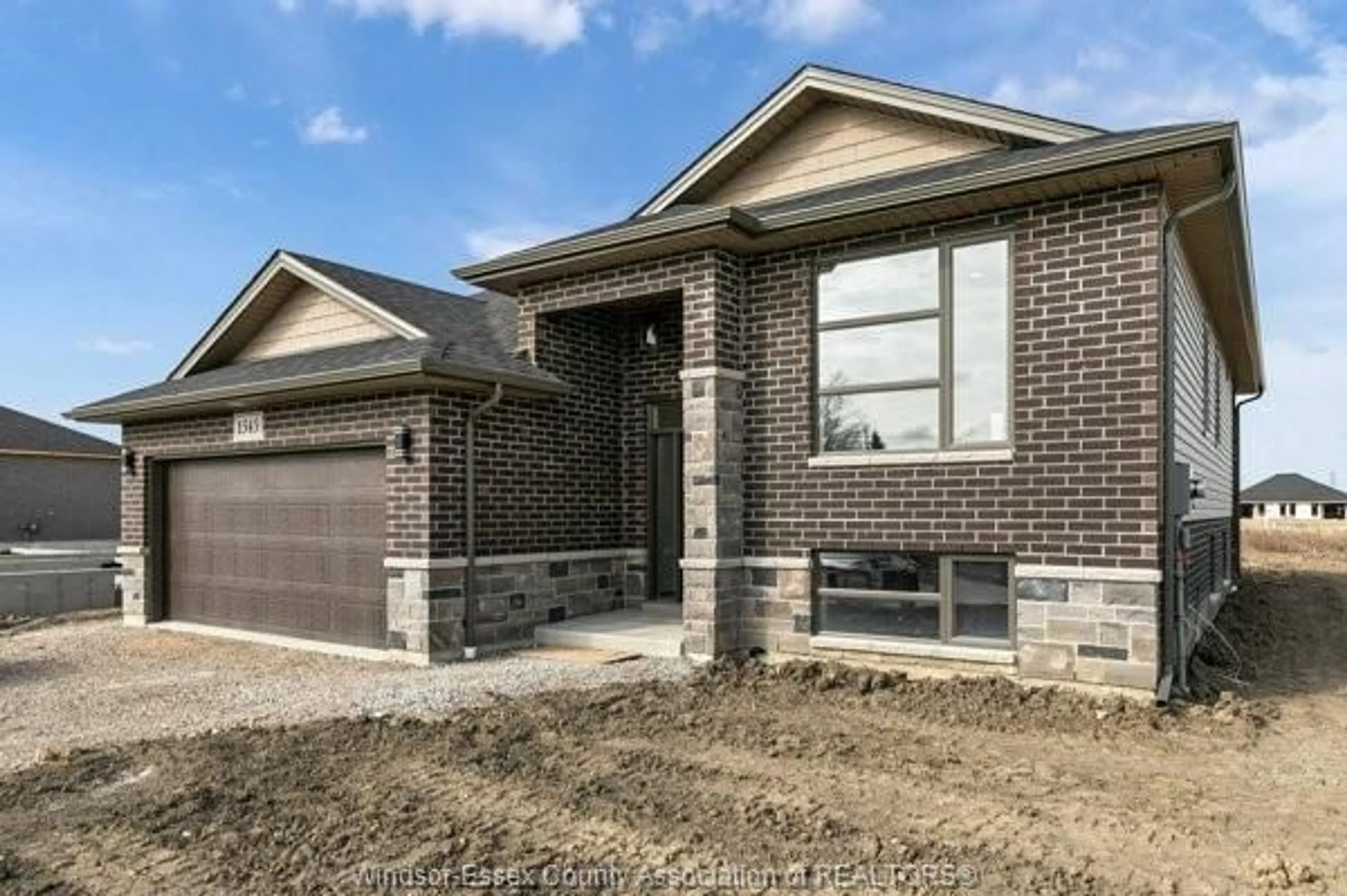 Home with brick exterior material for 38 KINGSBRIDGE, Amherstburg Ontario N9V 4A4