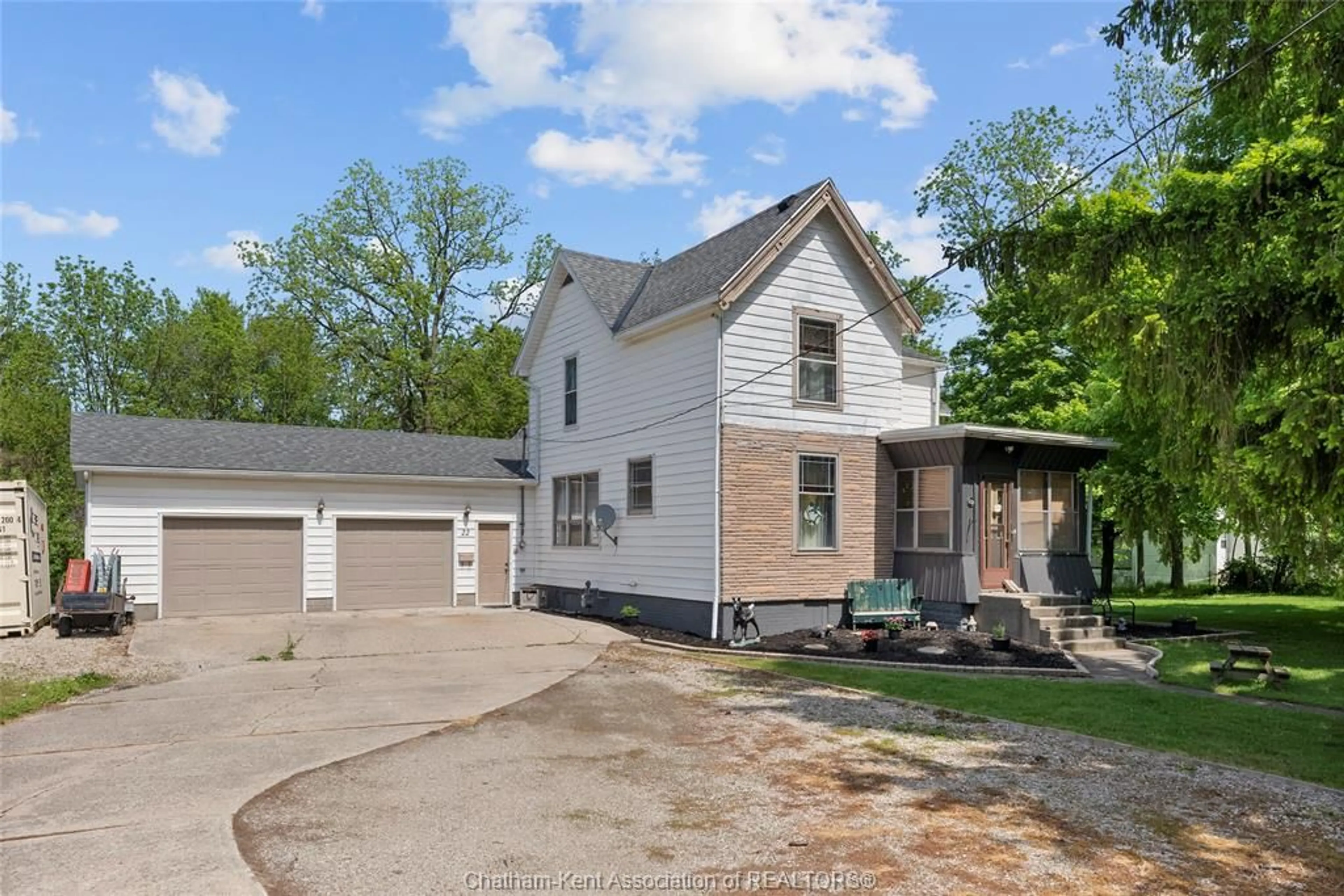 Frontside or backside of a home for 22 Sherman St, Thamesville Ontario N0P 2K0