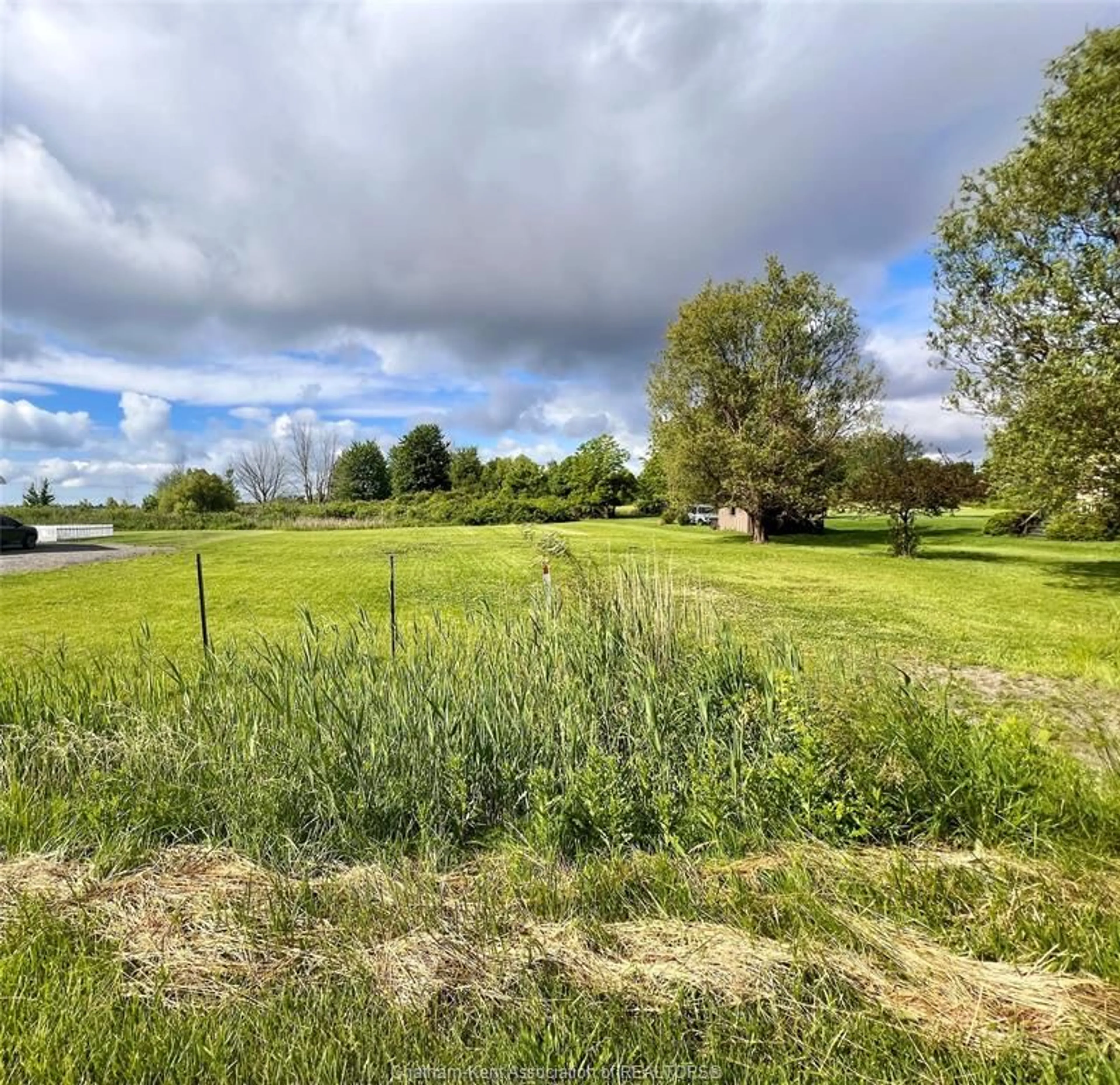 Fenced yard for 48 Brock St, Shrewsbury Ontario N0P 1A0