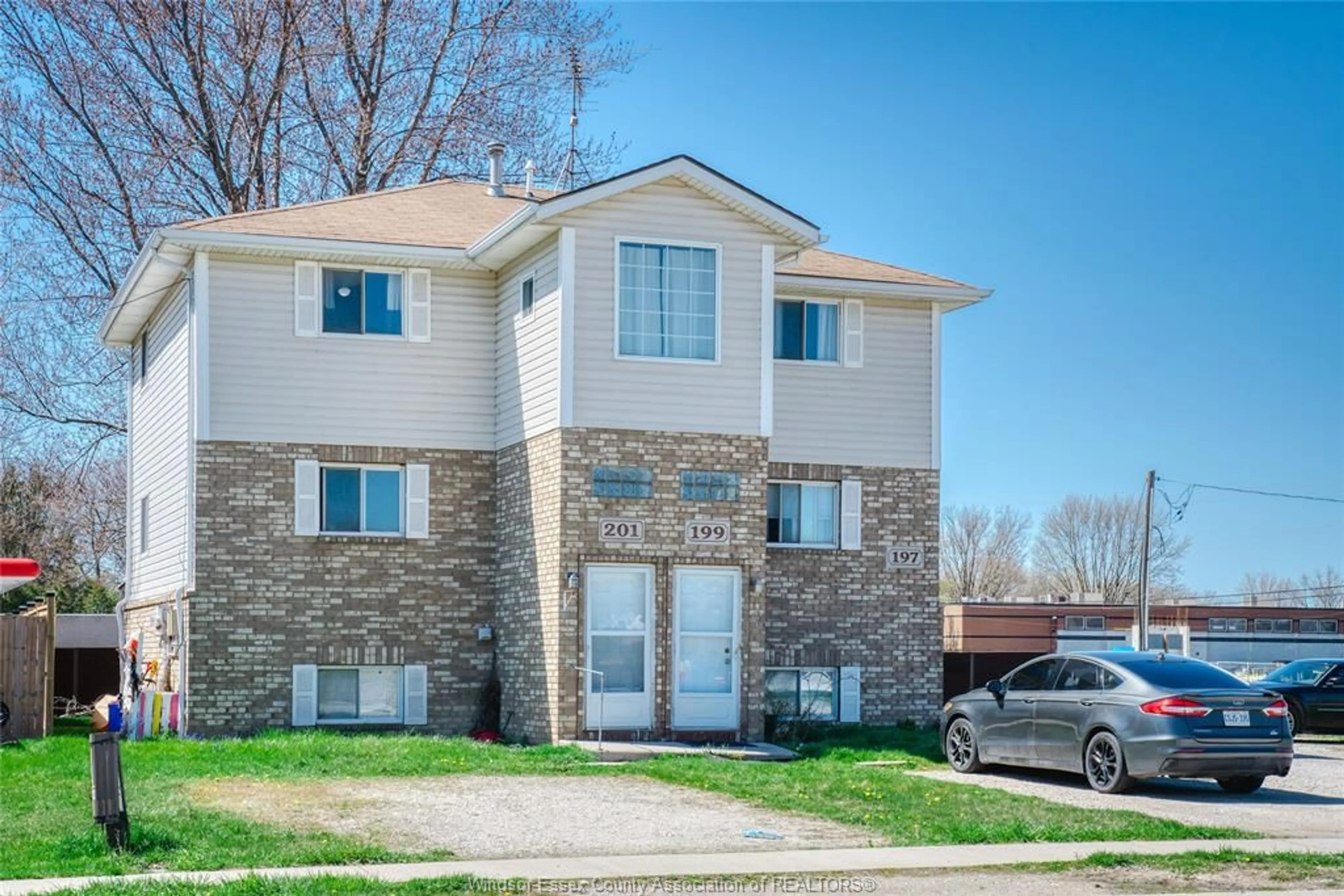 A pic from exterior of the house or condo for 197 WILLOWWOOD Dr #197,199,201, Lakeshore Ontario N0R 1A0
