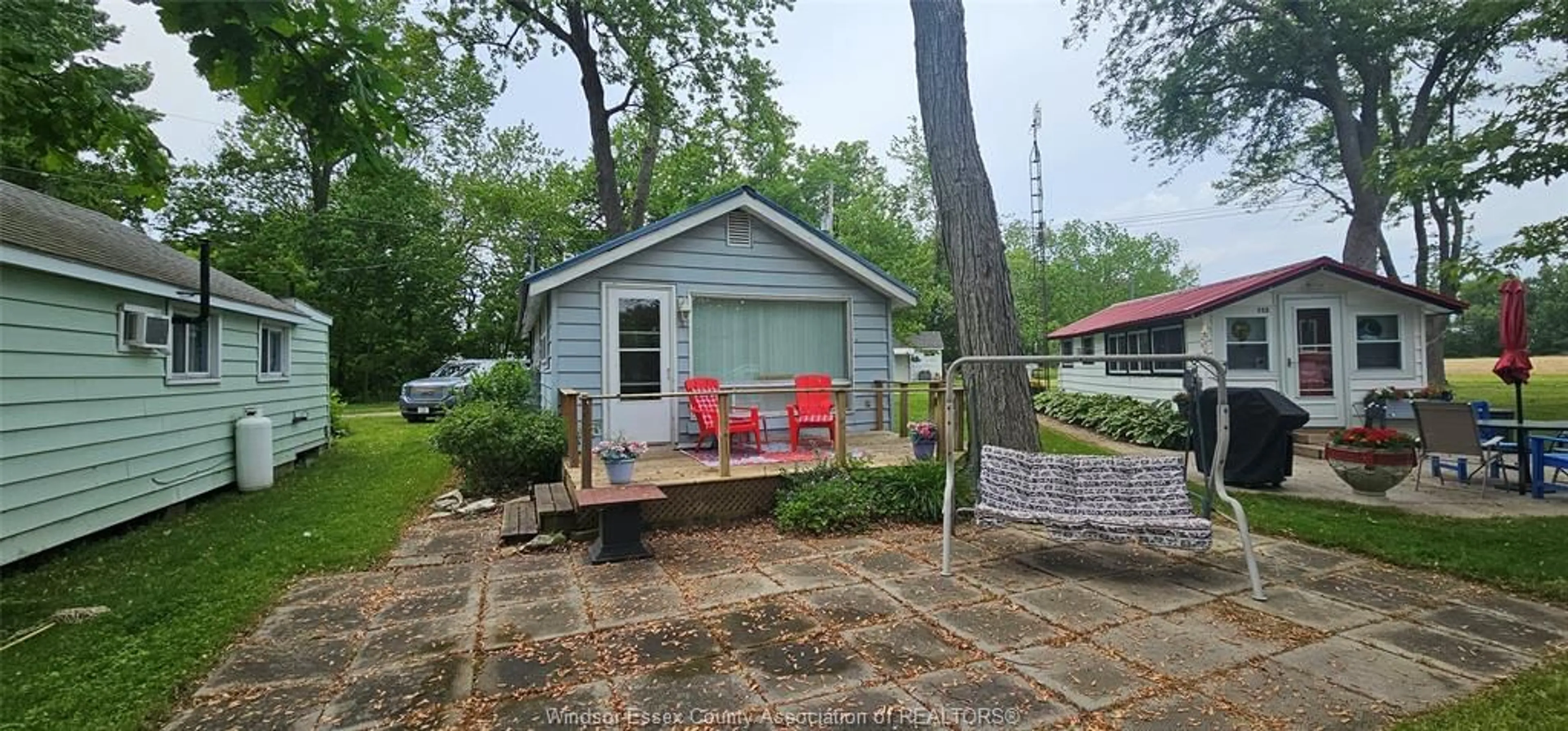 Cottage for 112 PLEASURE BEACH, Colchester Ontario N0R 1G0