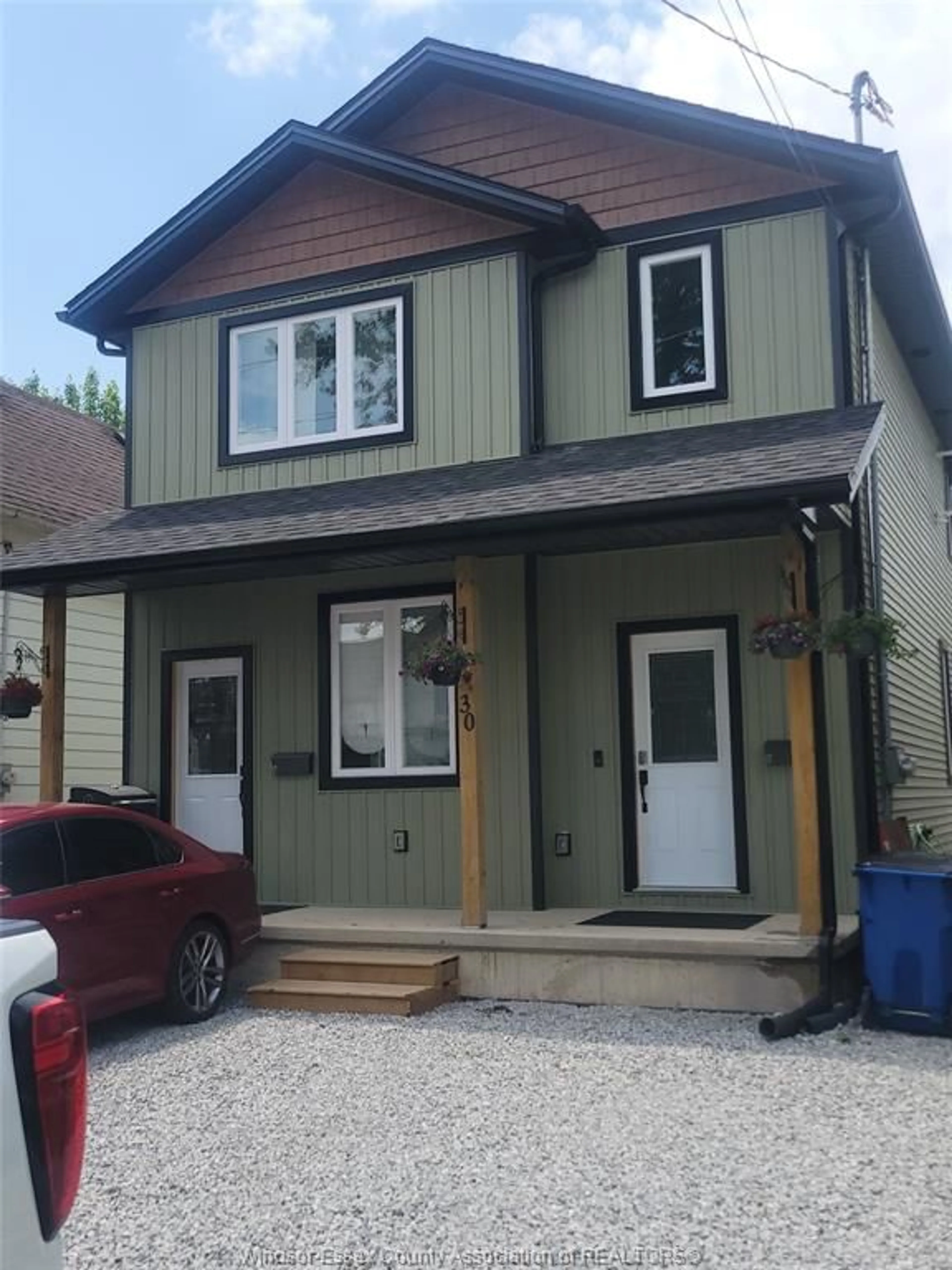 Frontside or backside of a home for 30 ADELAIDE St #1 & 2, Chatham Ontario N7M 4K3