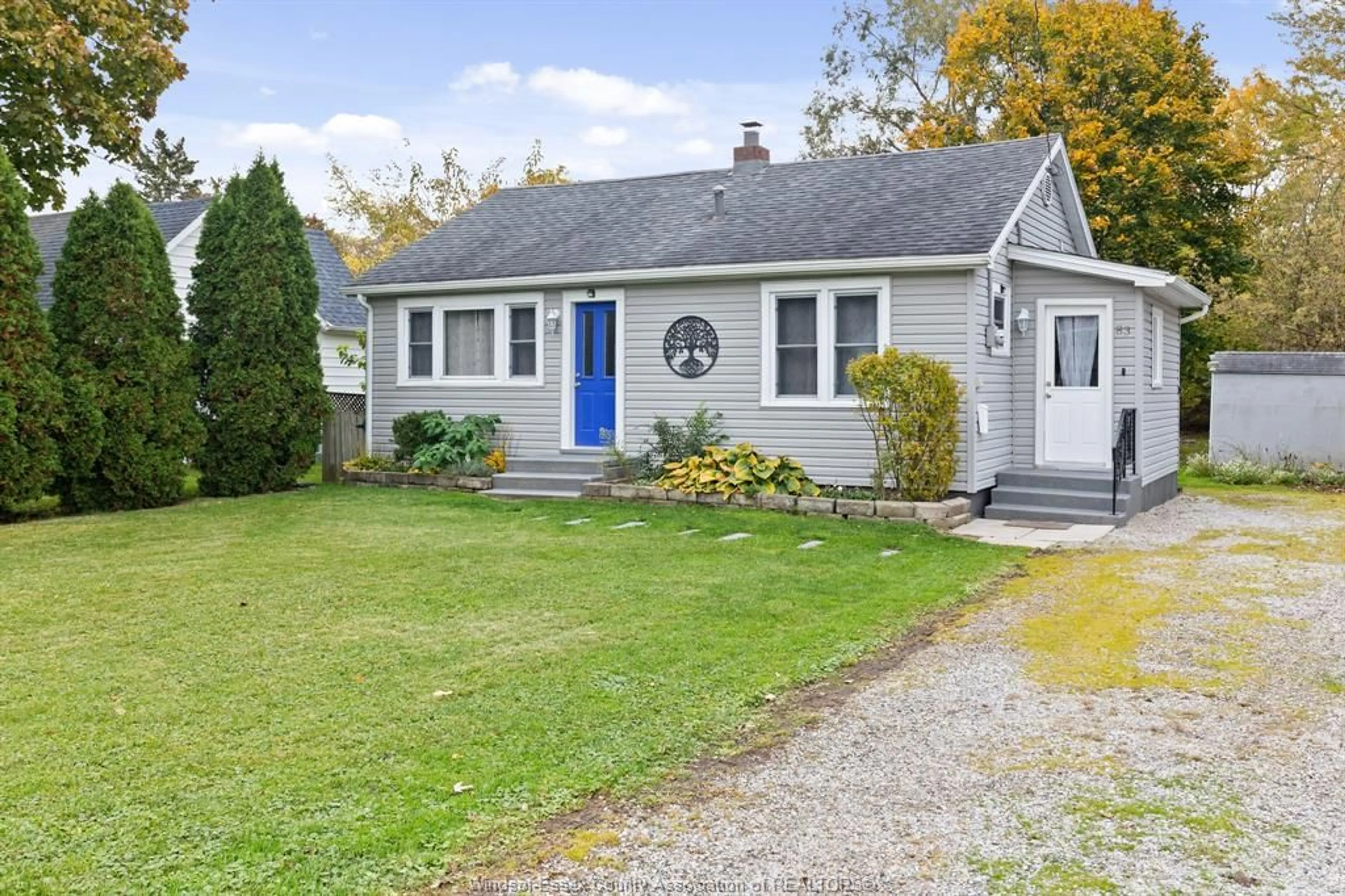 Cottage for 83 TISSIMAN Ave, Chatham Ontario N7M 4G8