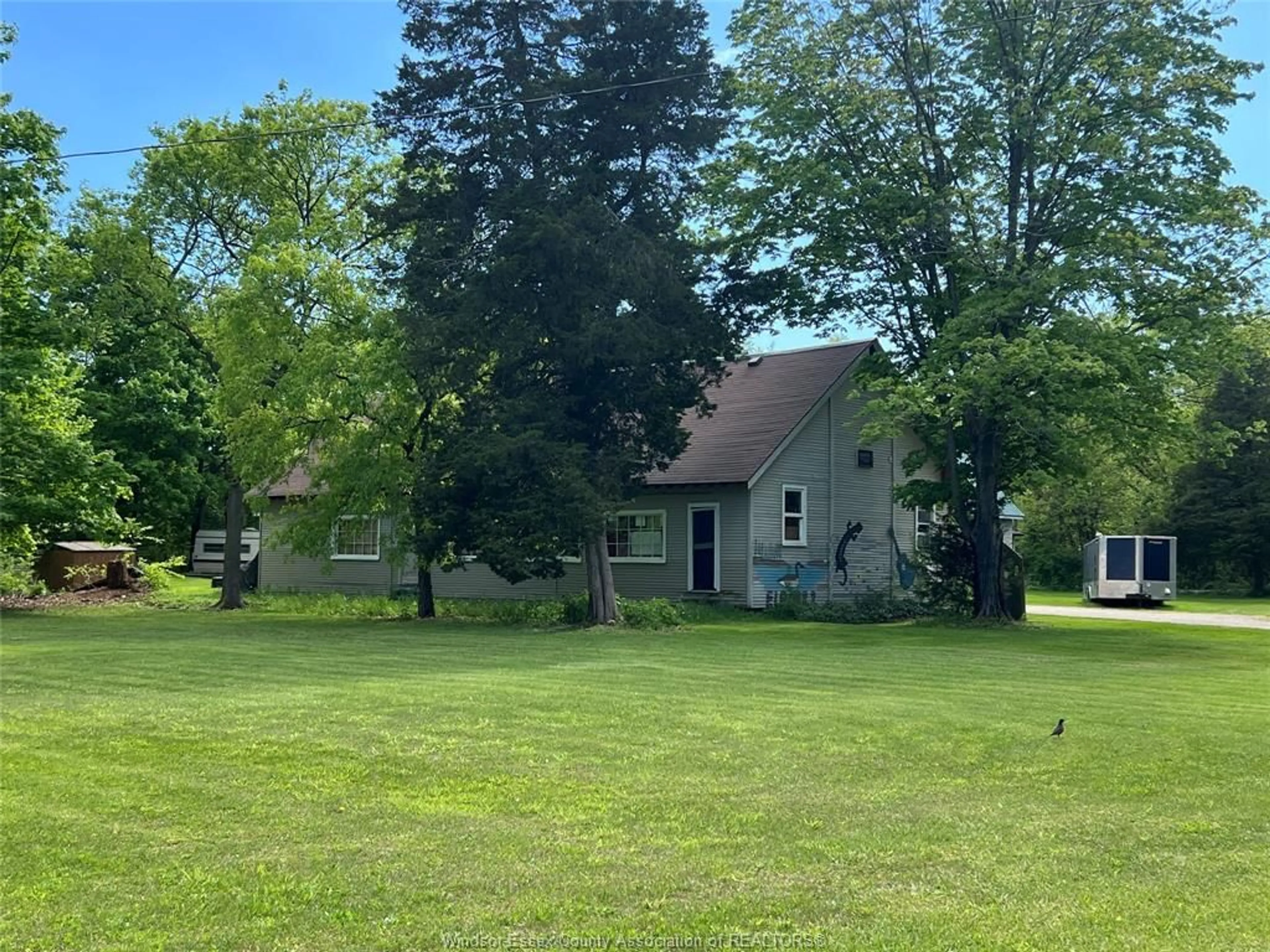 Frontside or backside of a home, cottage for 84 East West Rd, Pelee Island Ontario N0R 1M0