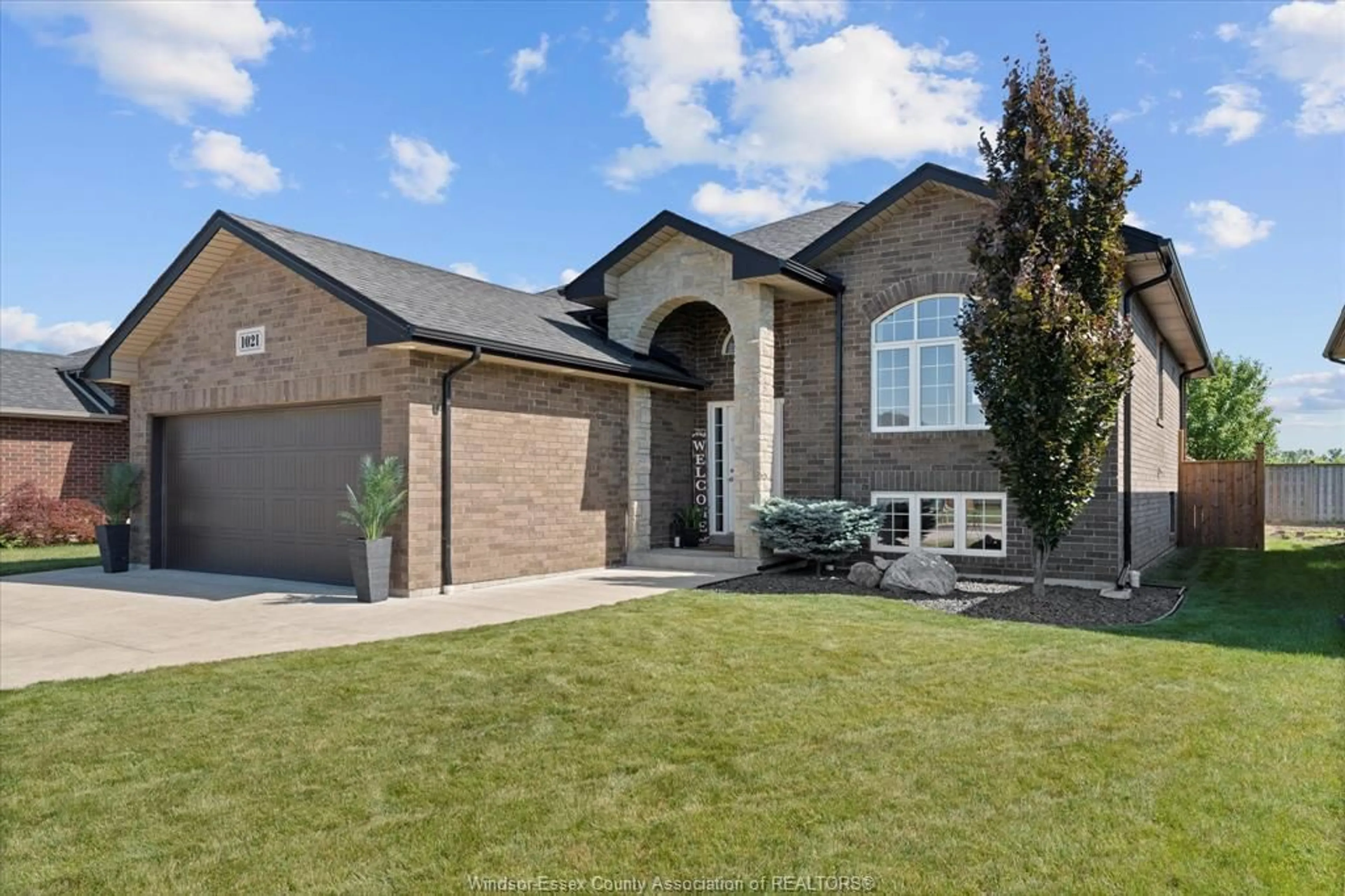 Frontside or backside of a home for 1021 Aspen Ridge Cres, Emeryville Ontario N0R 1A0