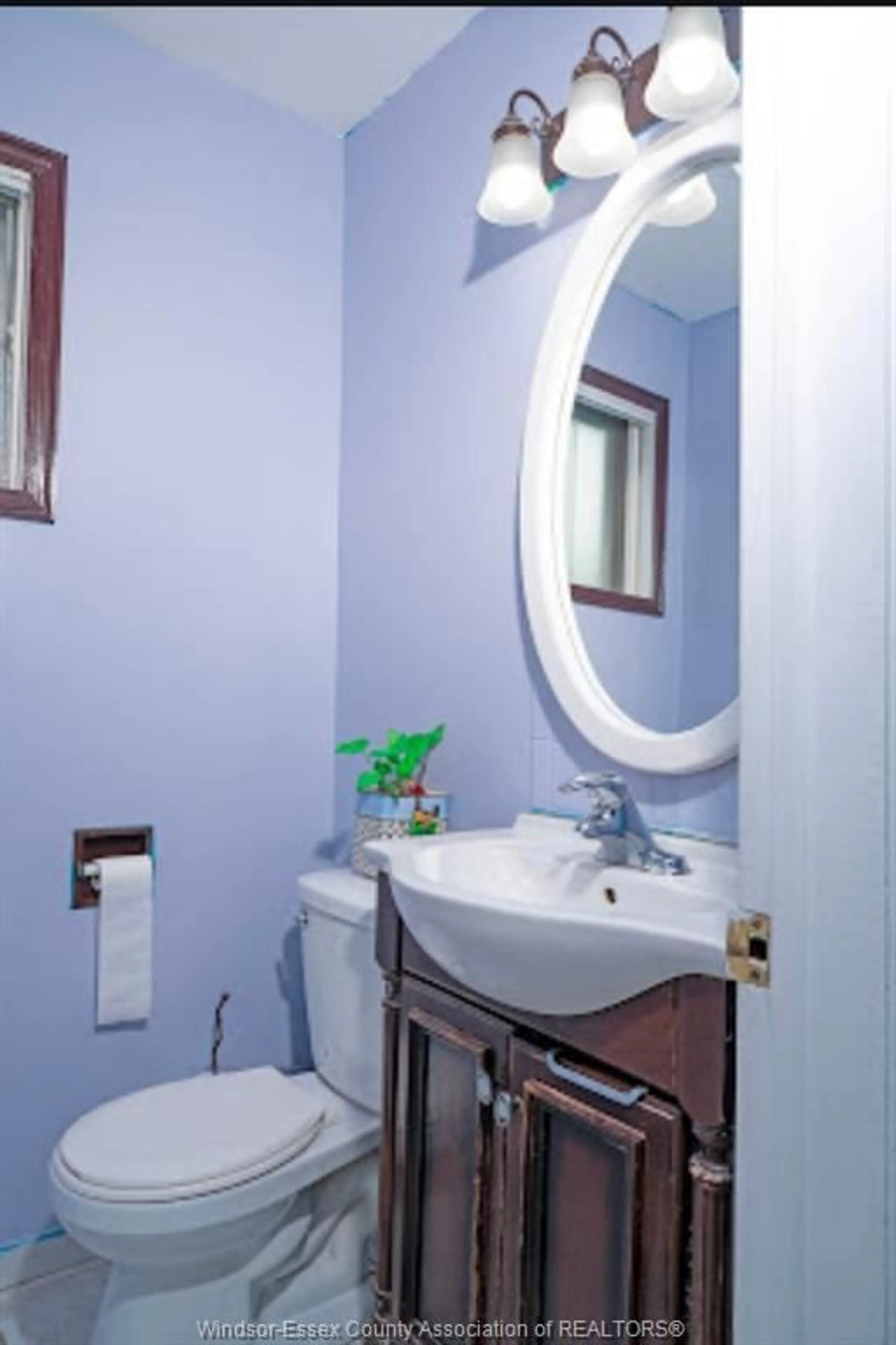 Bathroom for 112 HANSEN Rd, Brampton Ontario L6V 2G6