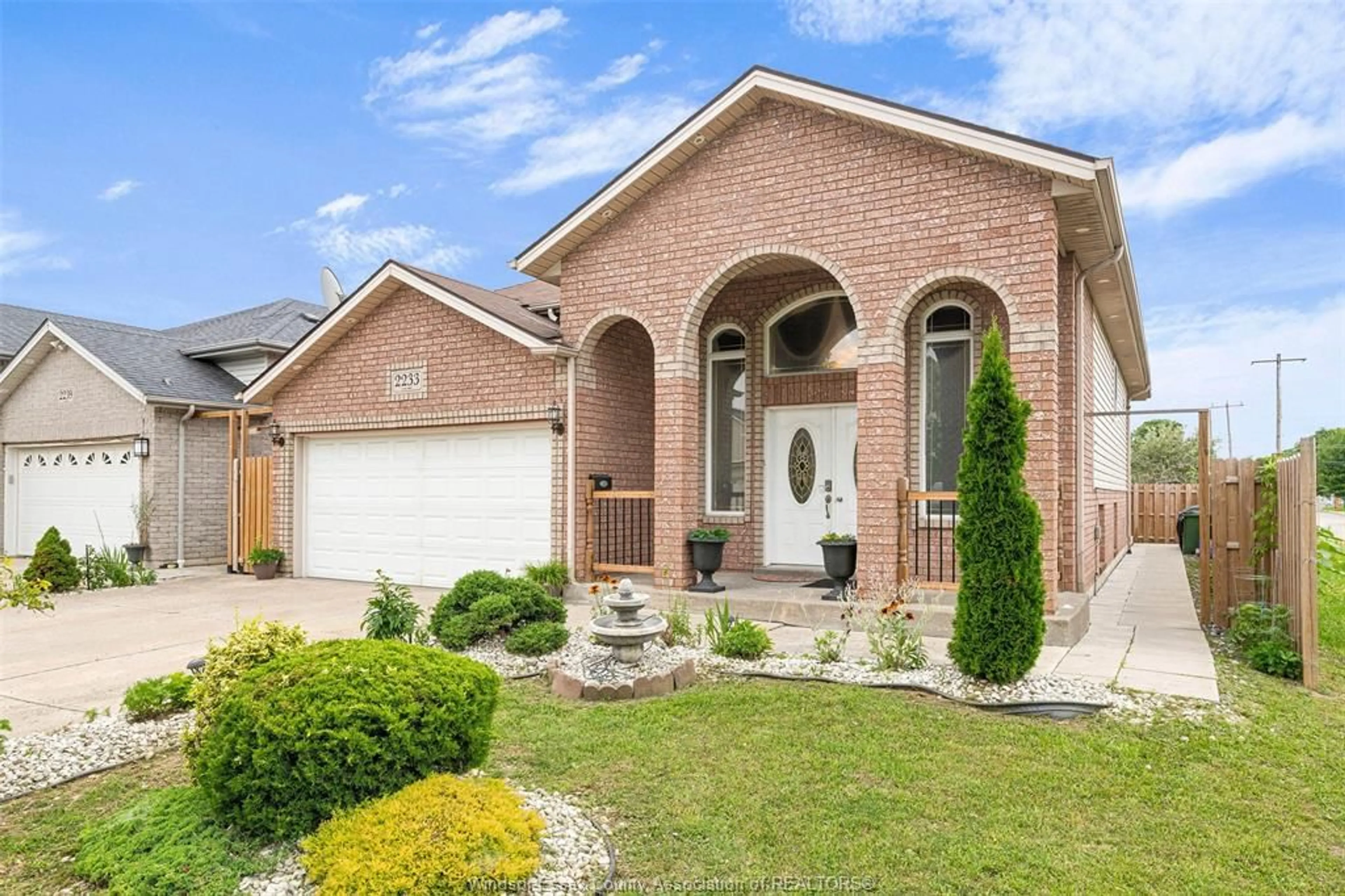 Home with brick exterior material for 2233 NORTHWAY, Windsor Ontario N9B 3Y3