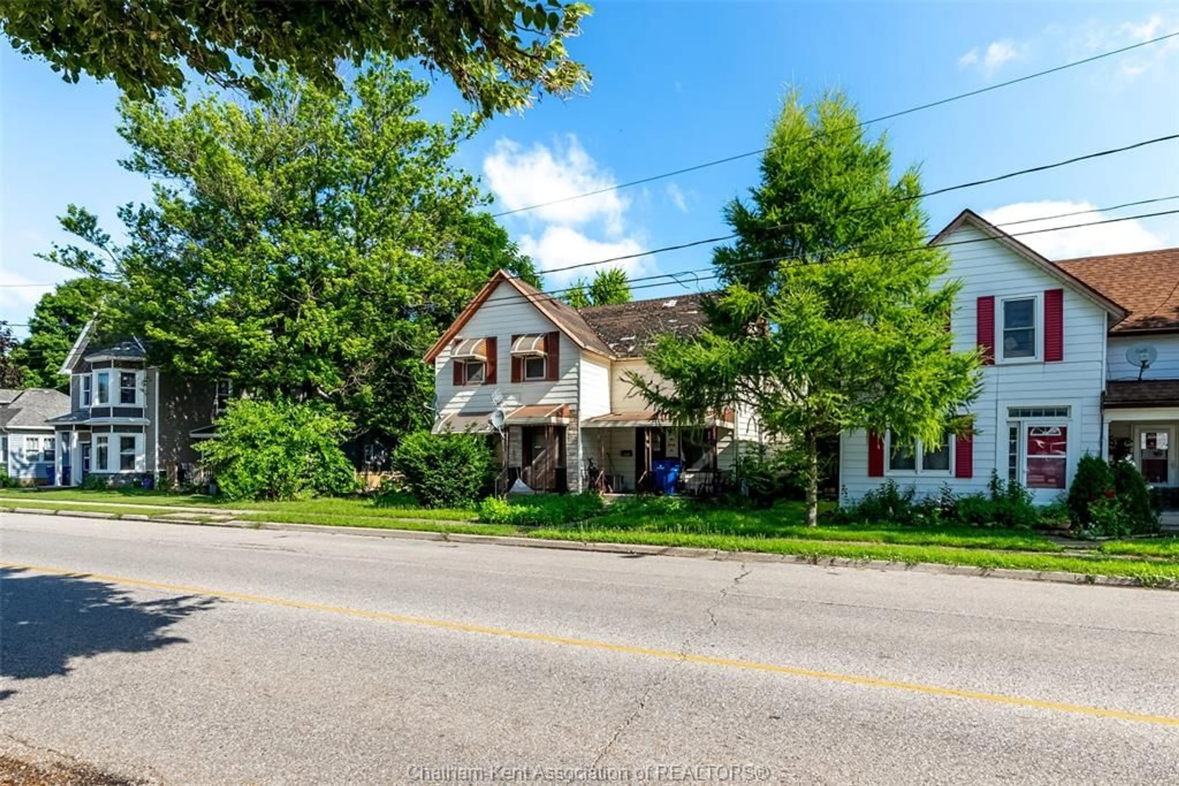 Street view for 126 London Rd, Thamesville Ontario N7M 1J3