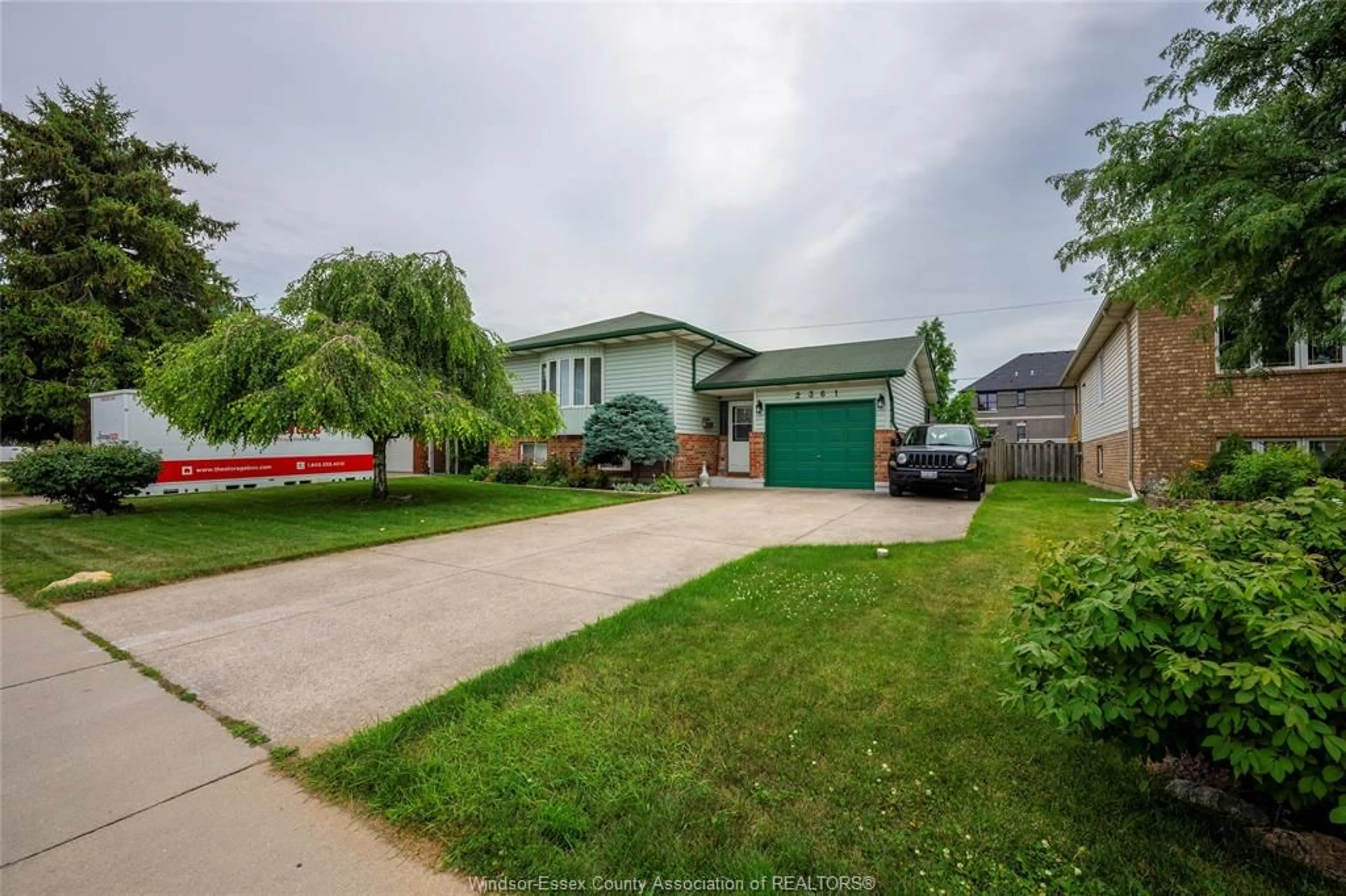 Frontside or backside of a home for 2361 LONGFELLOW, Windsor Ontario N9B 3J7