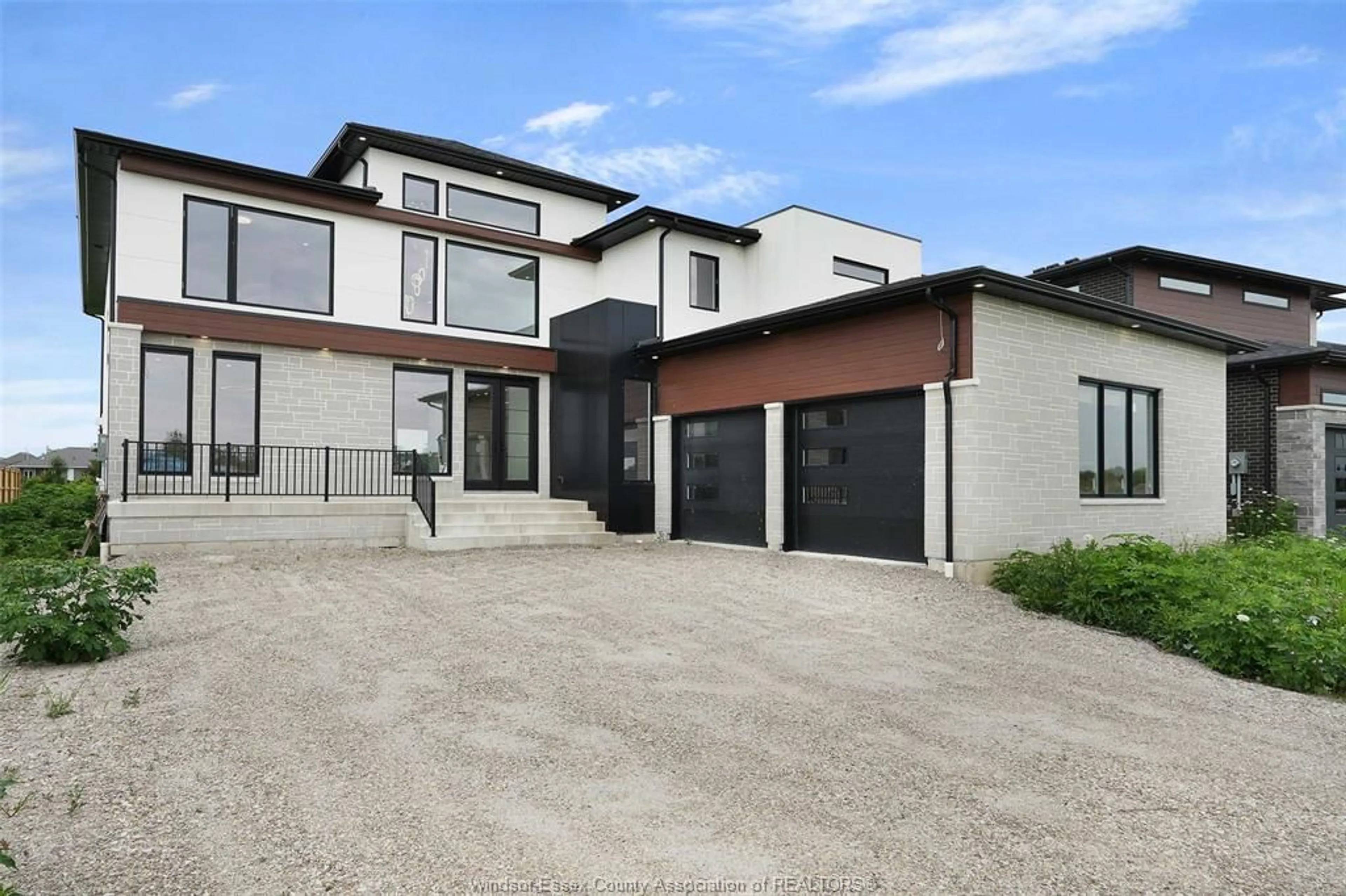 Frontside or backside of a home for 7 Cypress, Leamington Ontario N8H0G1