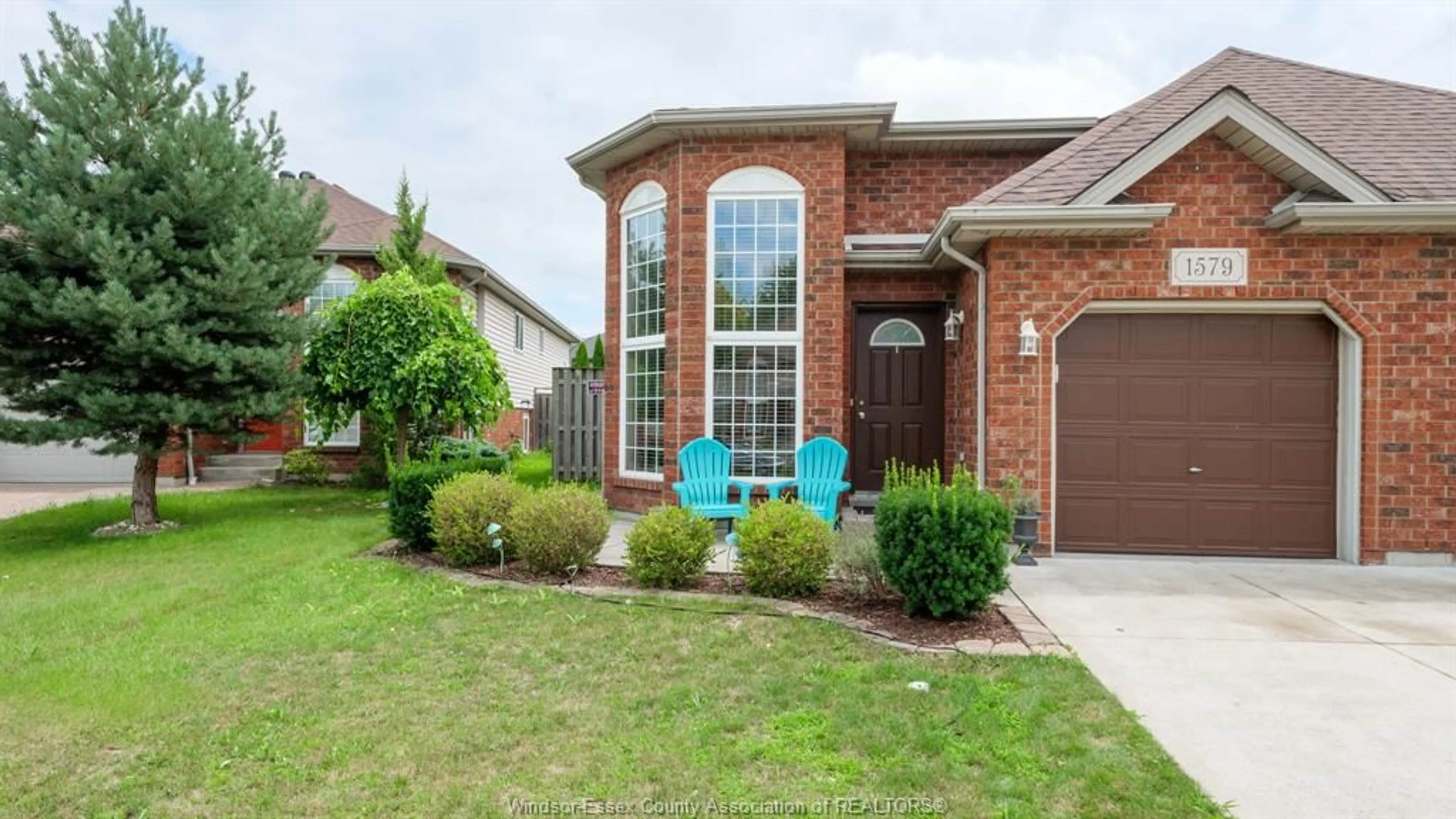 Home with brick exterior material for 1579 Lovell Cres, LaSalle Ontario N9H 2M9