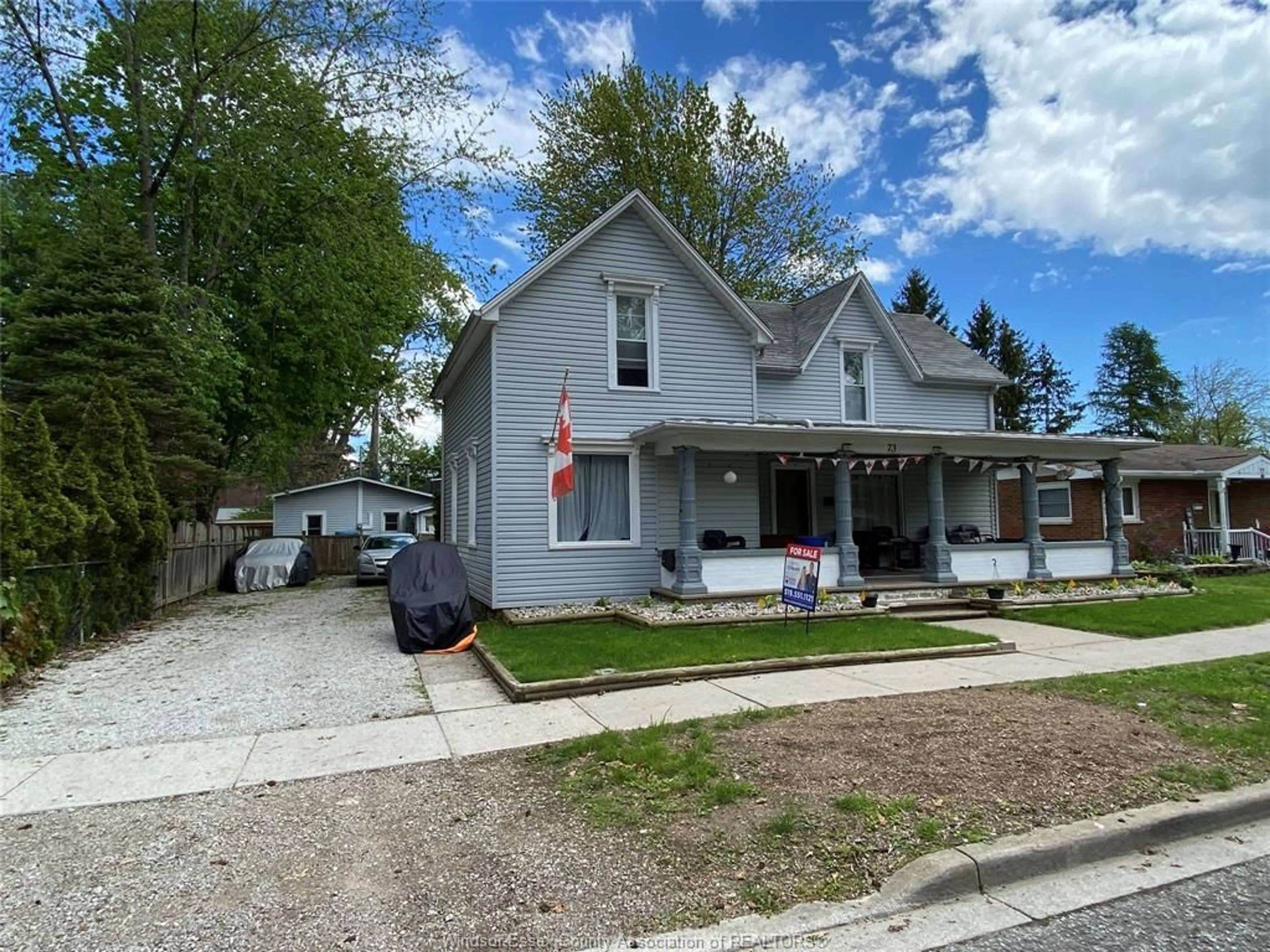 Frontside or backside of a home for 71-73 LAUREL, Kingsville Ontario N9Y 2B3