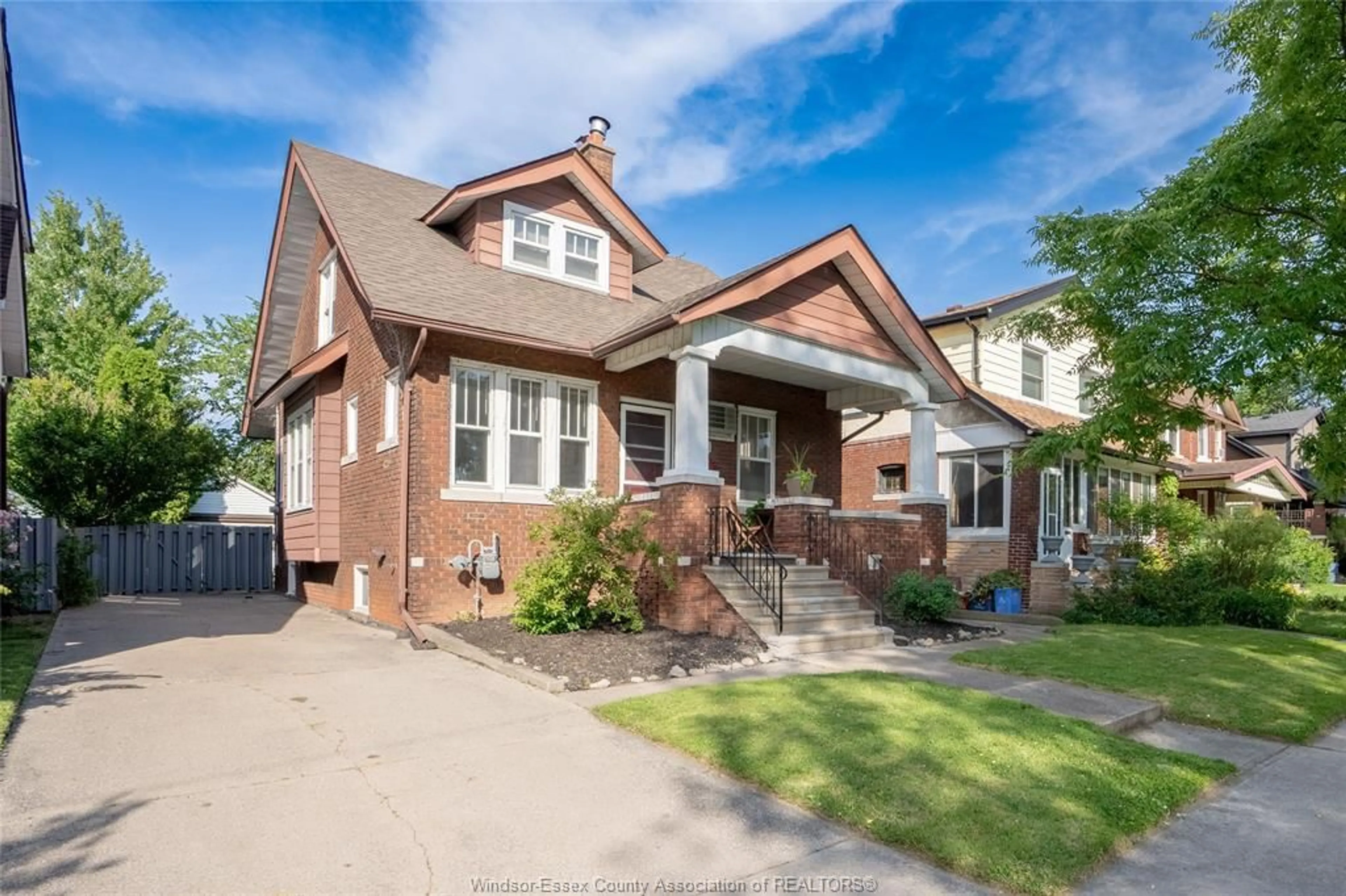 Frontside or backside of a home for 1168 ARGYLE, Windsor Ontario N8Y 3K3