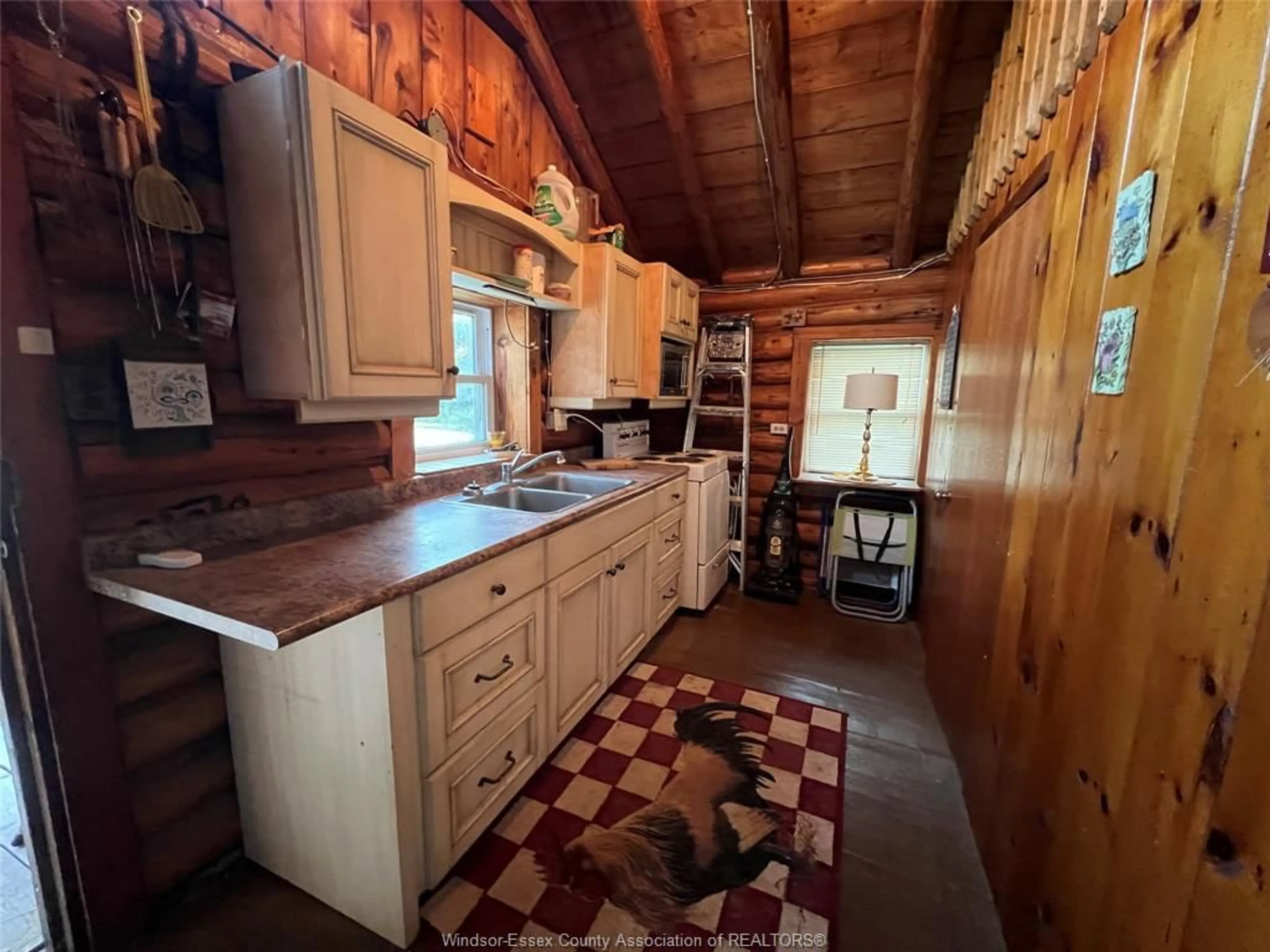 Kitchen, wood floors, cottage for 1429-1431 East Shore Rd, Pelee Island Ontario N0R 1M0