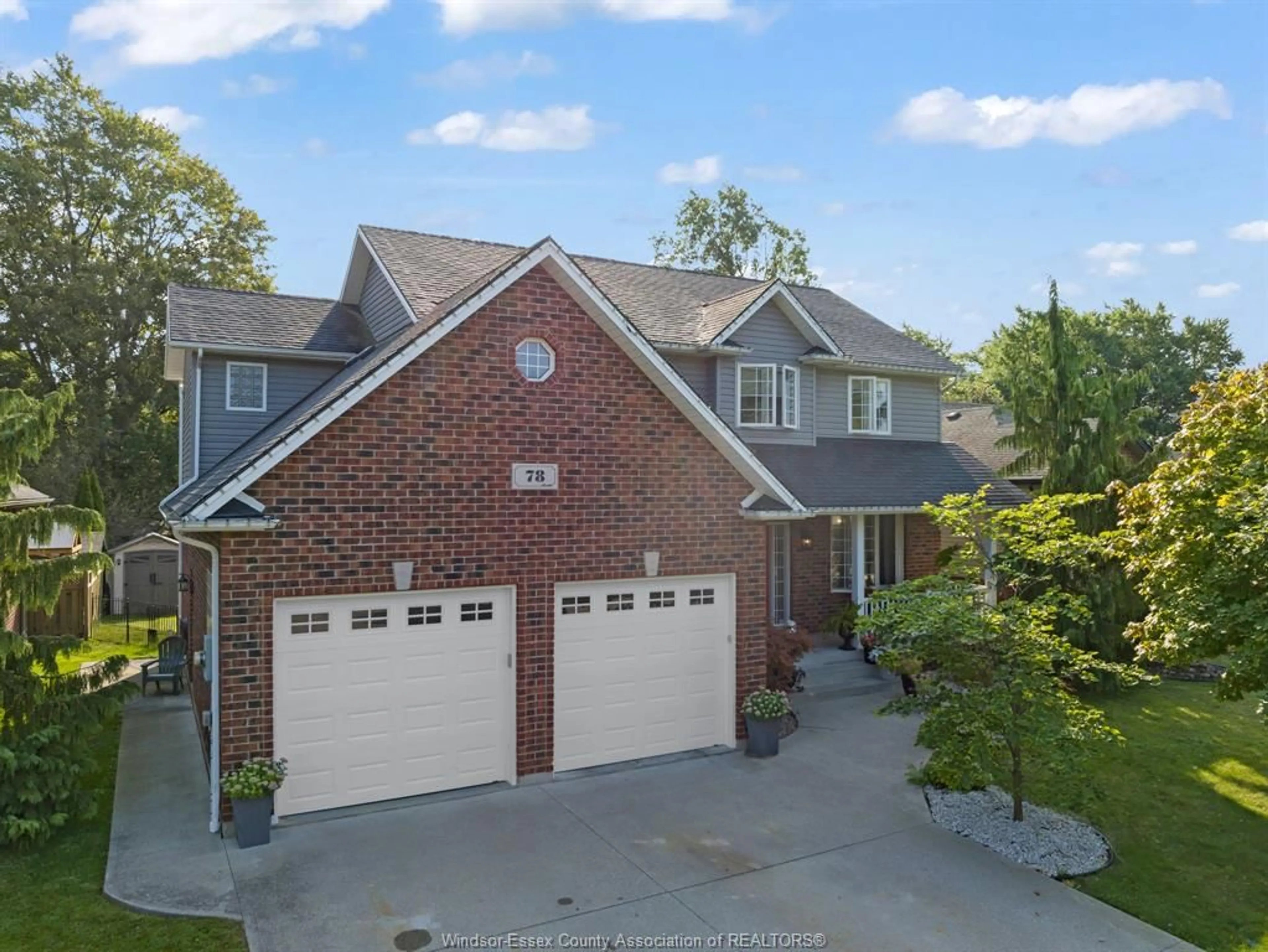 Frontside or backside of a home, the street view for 78 JOANNE Crt, Leamington Ontario N8H 5N5