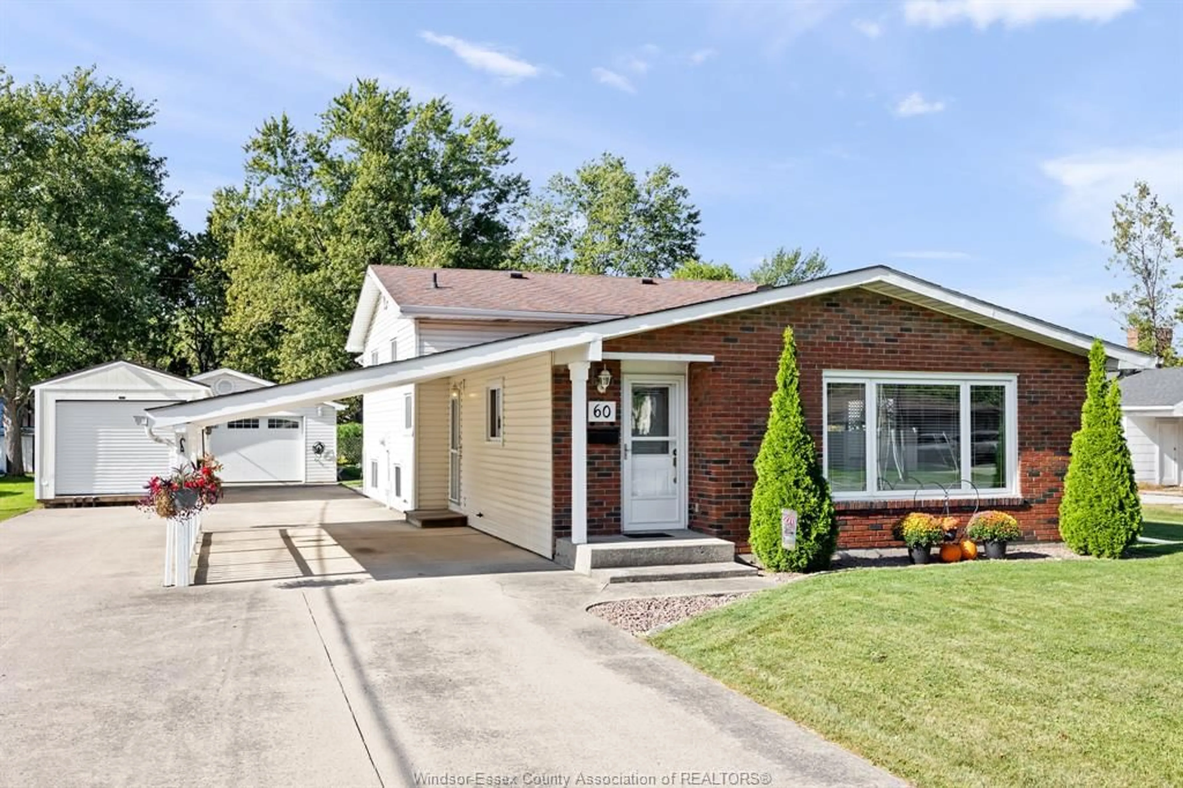 Frontside or backside of a home, cottage for 60 Milne St N, Essex Ontario N8M 1K6