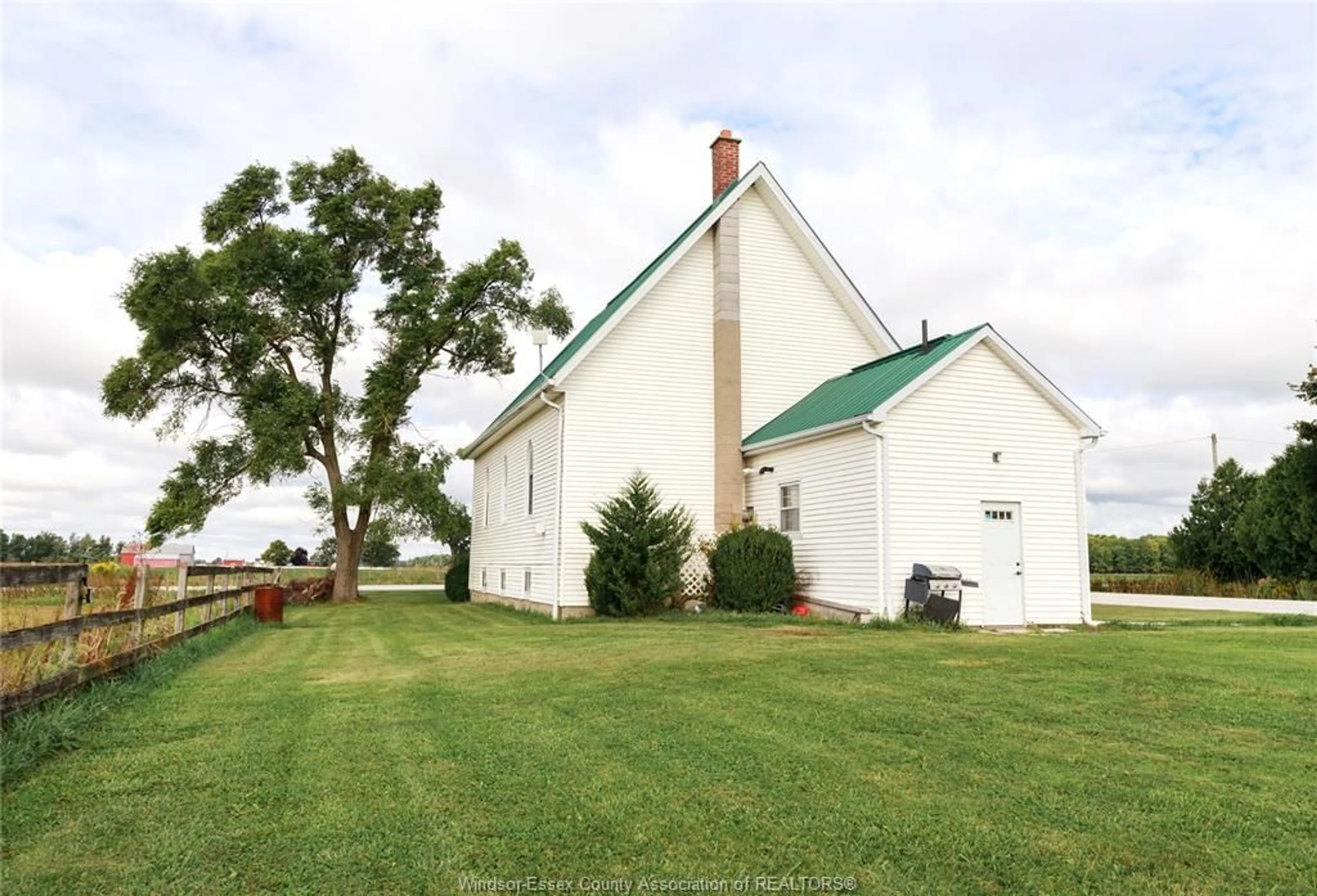 A pic from outside/outdoor area/front of a property/back of a property/a pic from drone, building for 1864 DAWN VALLEY Rd, Dawn-Euphemia Ontario N0P 2M0