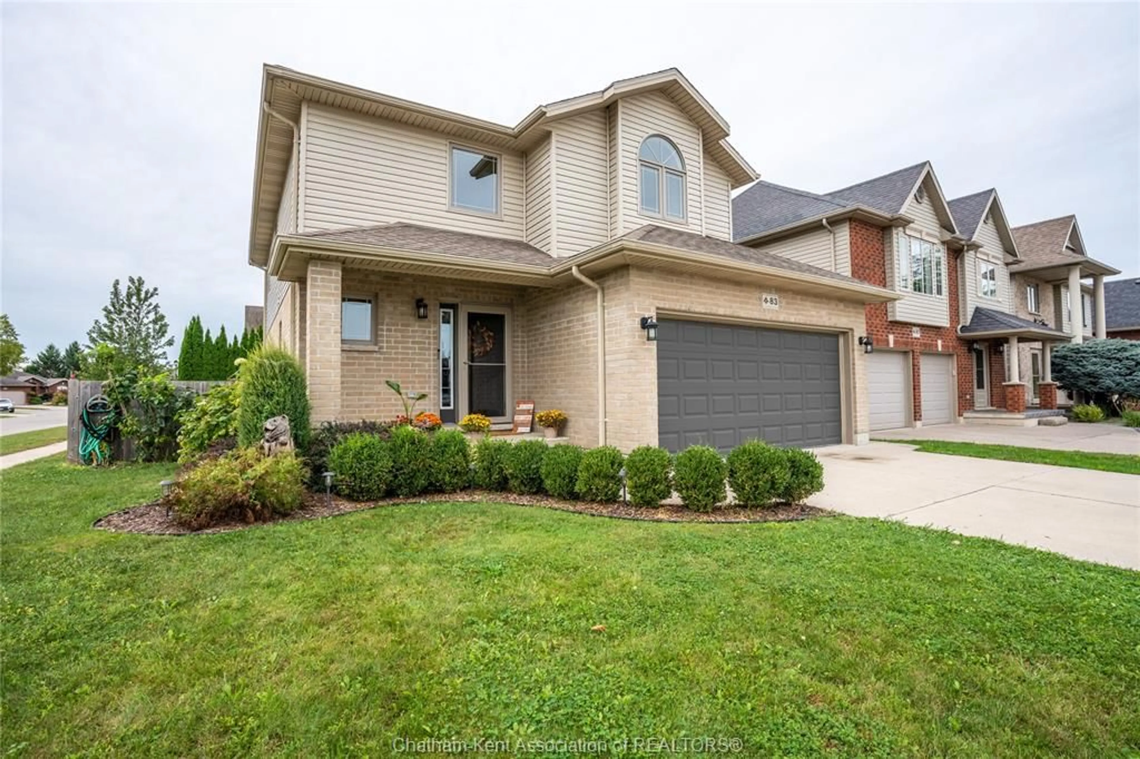 Frontside or backside of a home, cottage for 83 Smithfield Cir, Chatham Ontario N7L 5S1