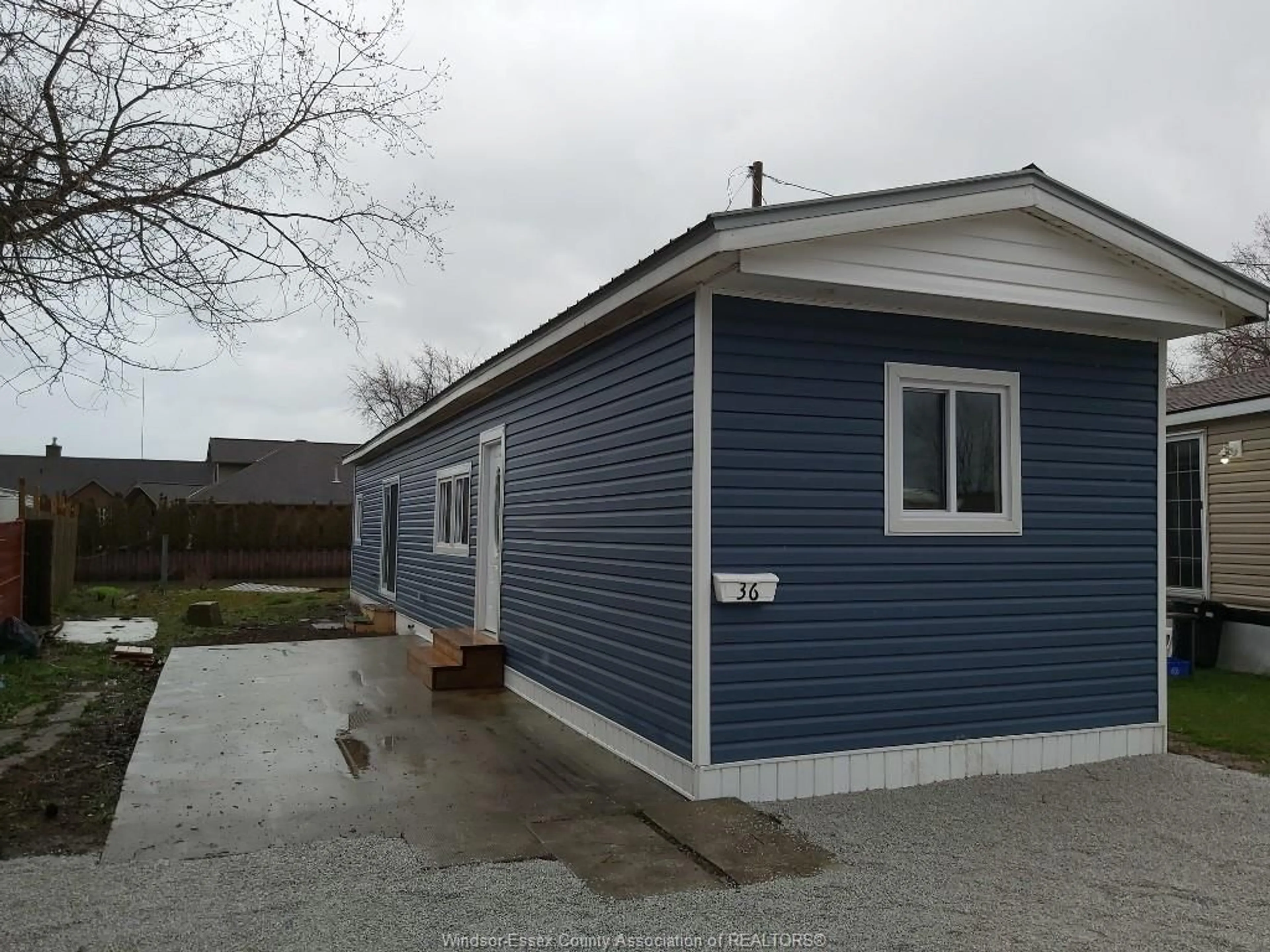 Outside view for 709 HERITAGE Rd #36, Kingsville Ontario N9Y 3B1