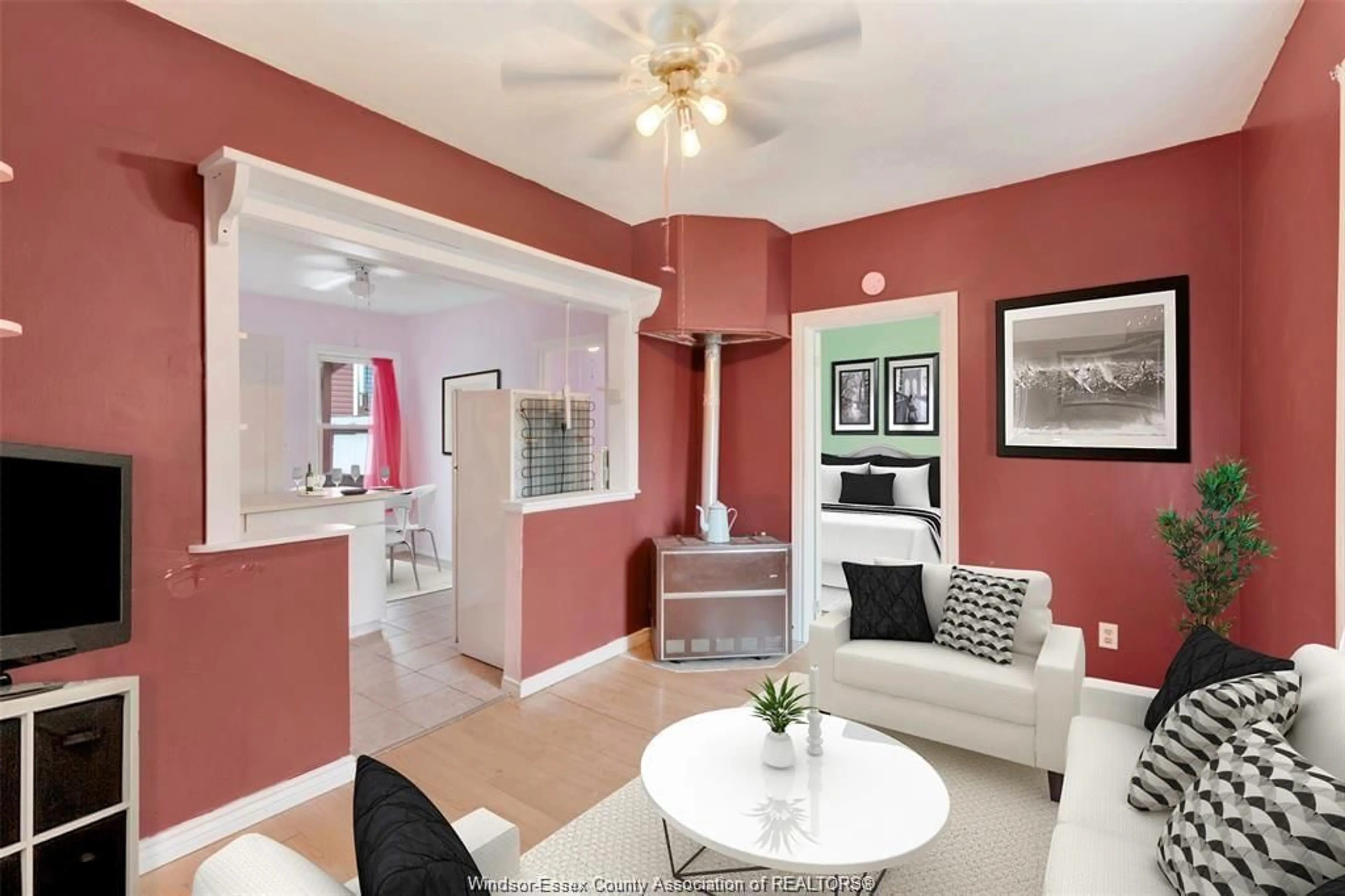 Living room, wood floors for 1127 HICKORY Rd, Windsor Ontario N8Y 3S4