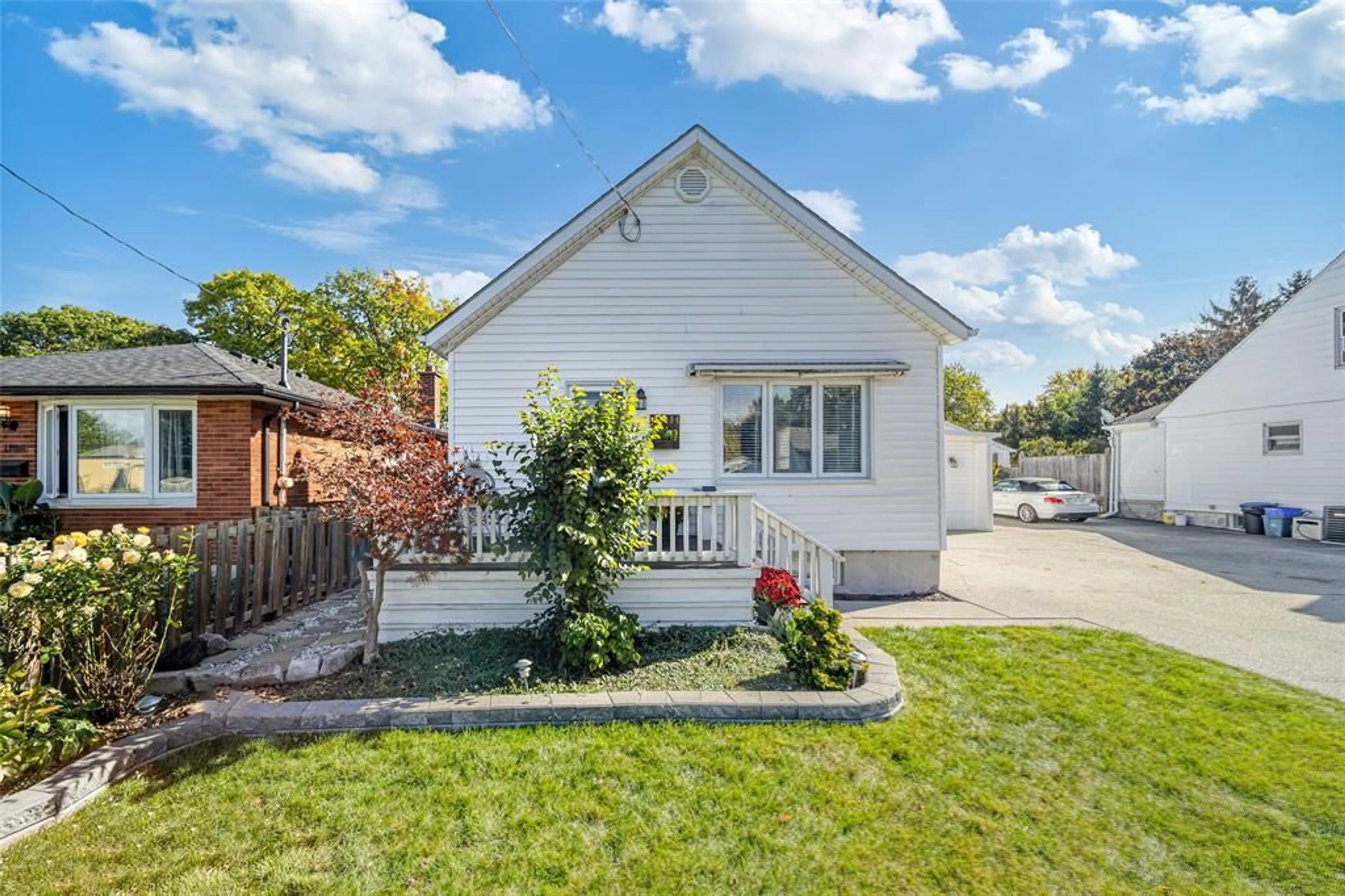 Frontside or backside of a home, the fenced backyard for 1194 MATHEWS Ave, Sarnia Ontario N7V3T8