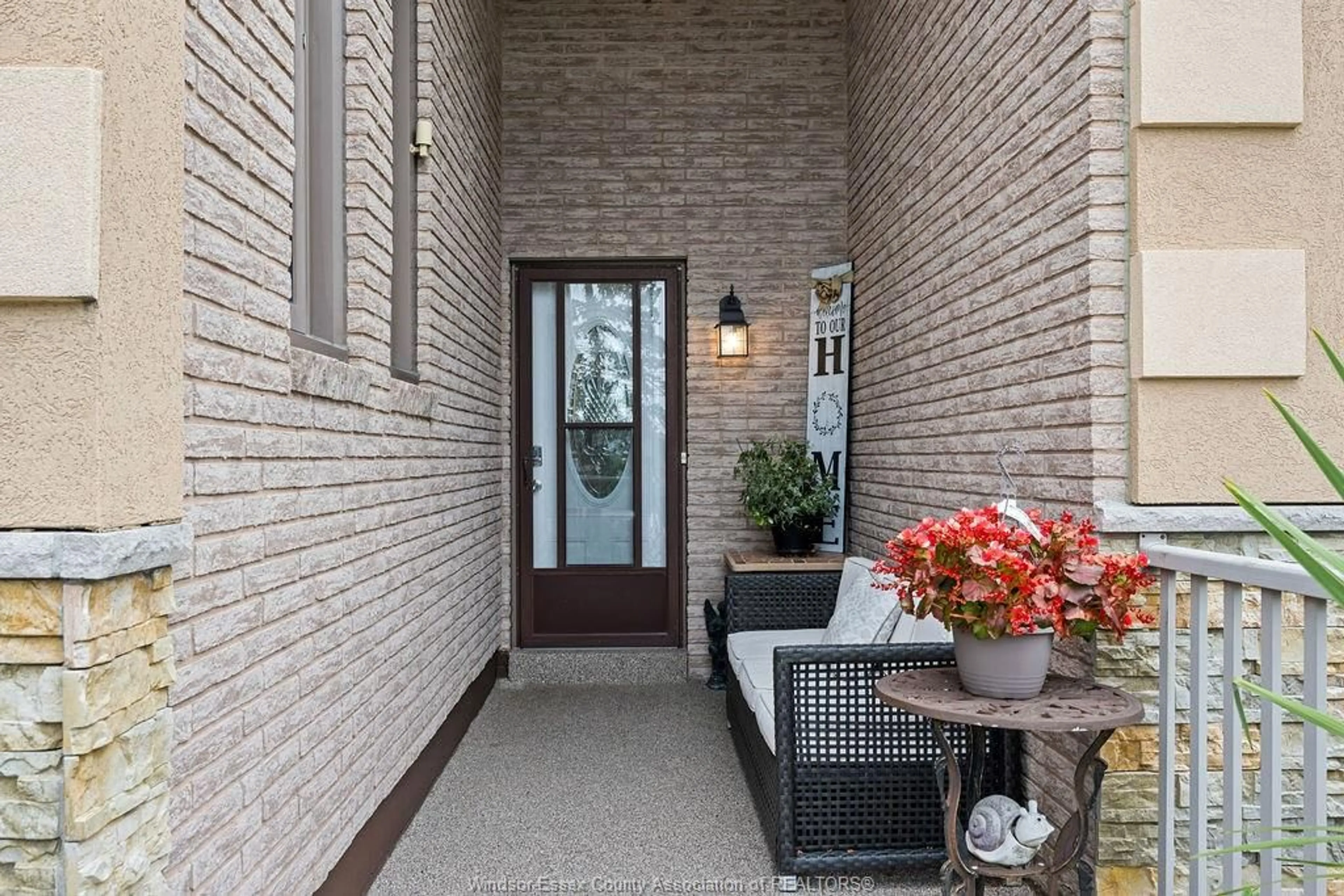 Indoor entryway, ceramic floors for 7380 DISPUTED Rd, LaSalle Ontario N9H 0H8