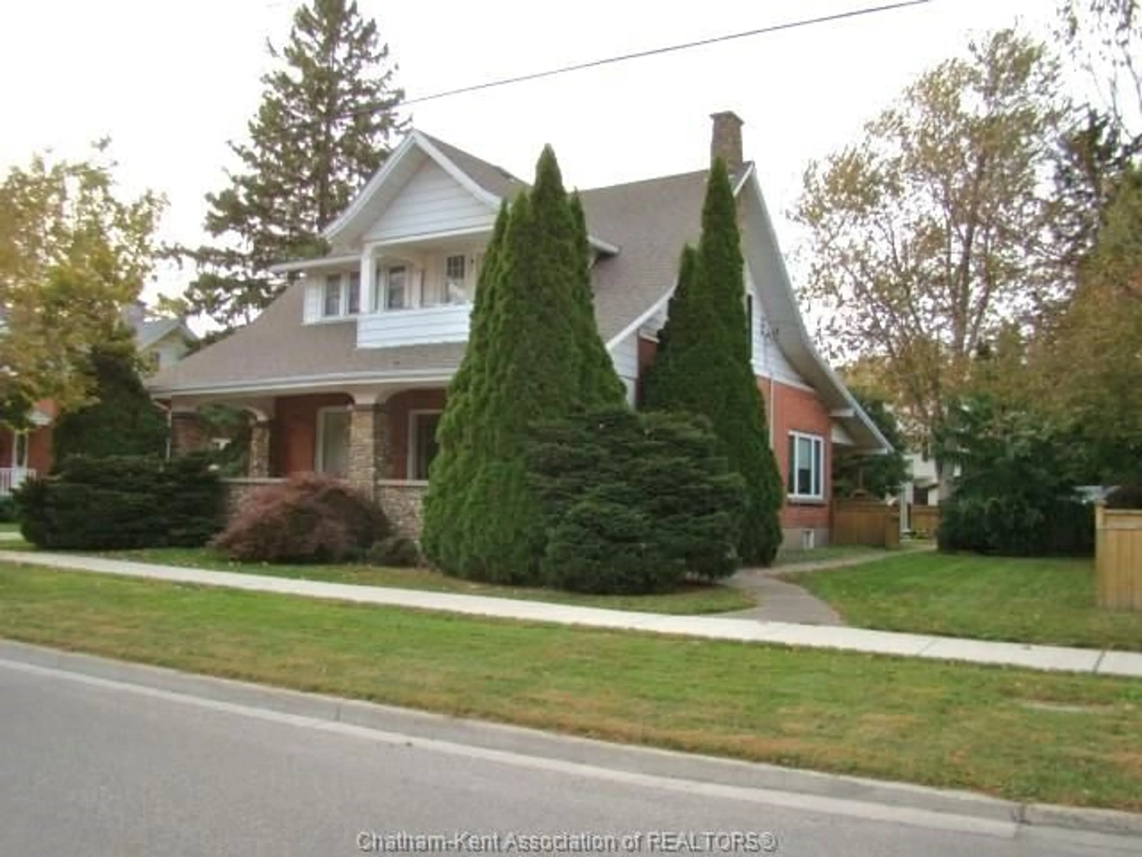 Frontside or backside of a home, the street view for 73 MAIN St, Ridgetown Ontario N0P 2C0