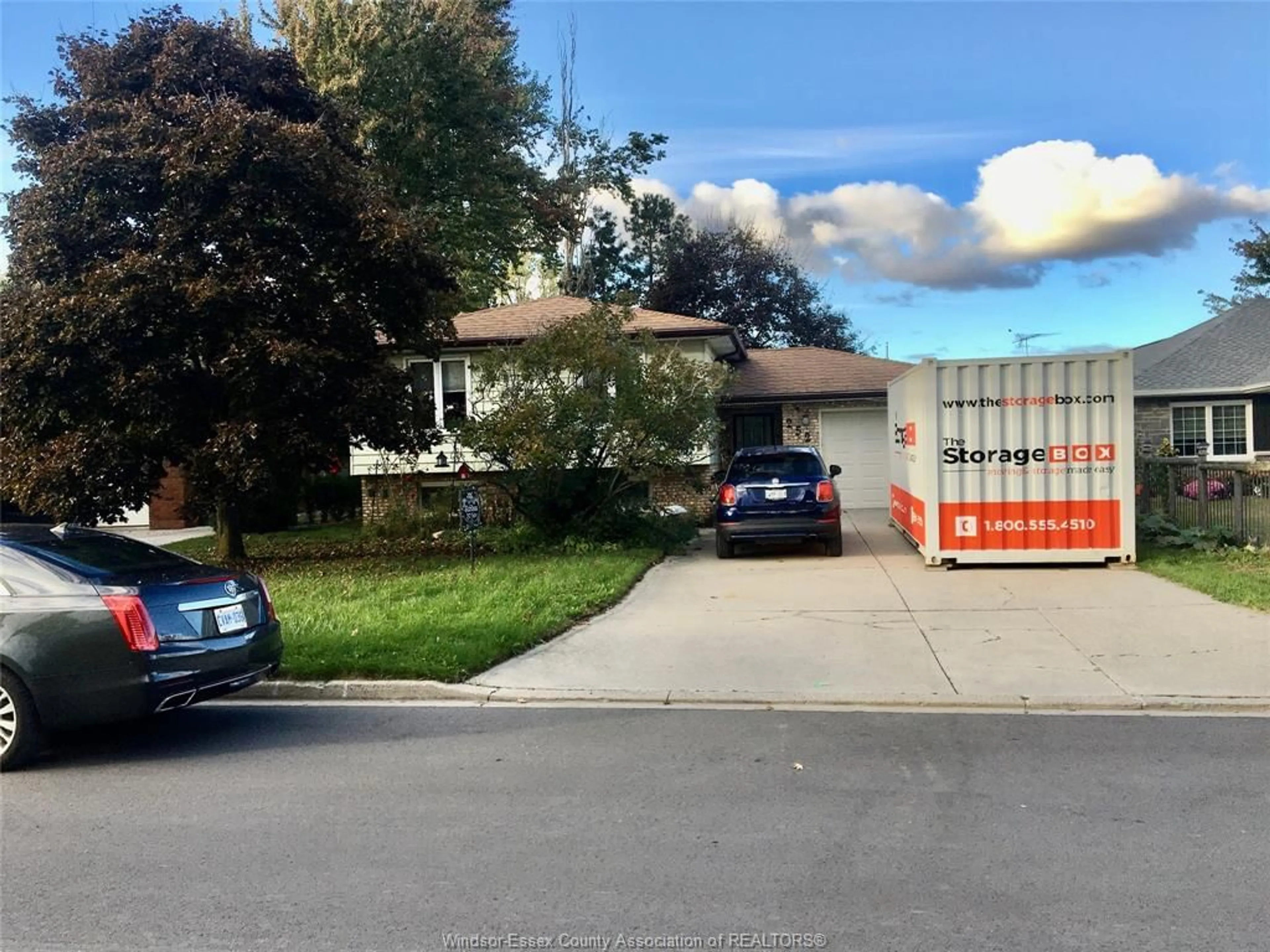 Frontside or backside of a home, the street view for 252 TAYLOR Ave, Harrow Ontario N0R 1G0