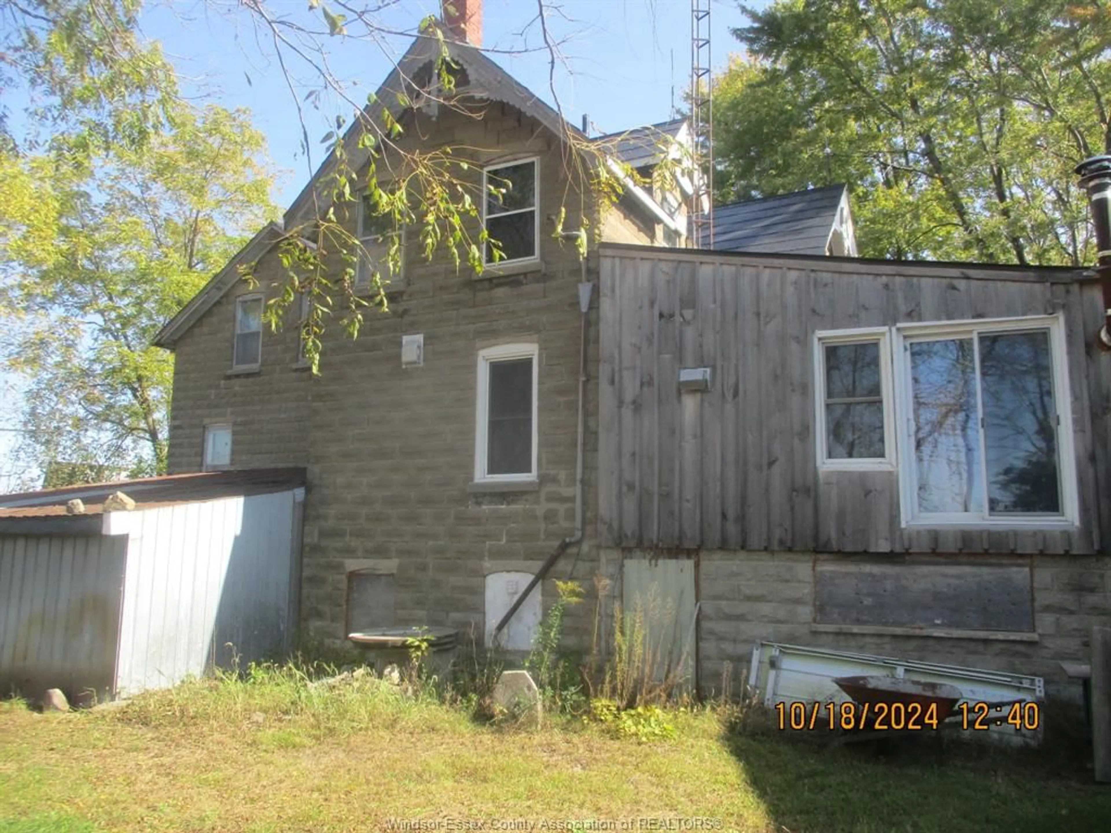 Frontside or backside of a home, cottage for 6113 MAIN St, Comber Ontario N0P 1J0