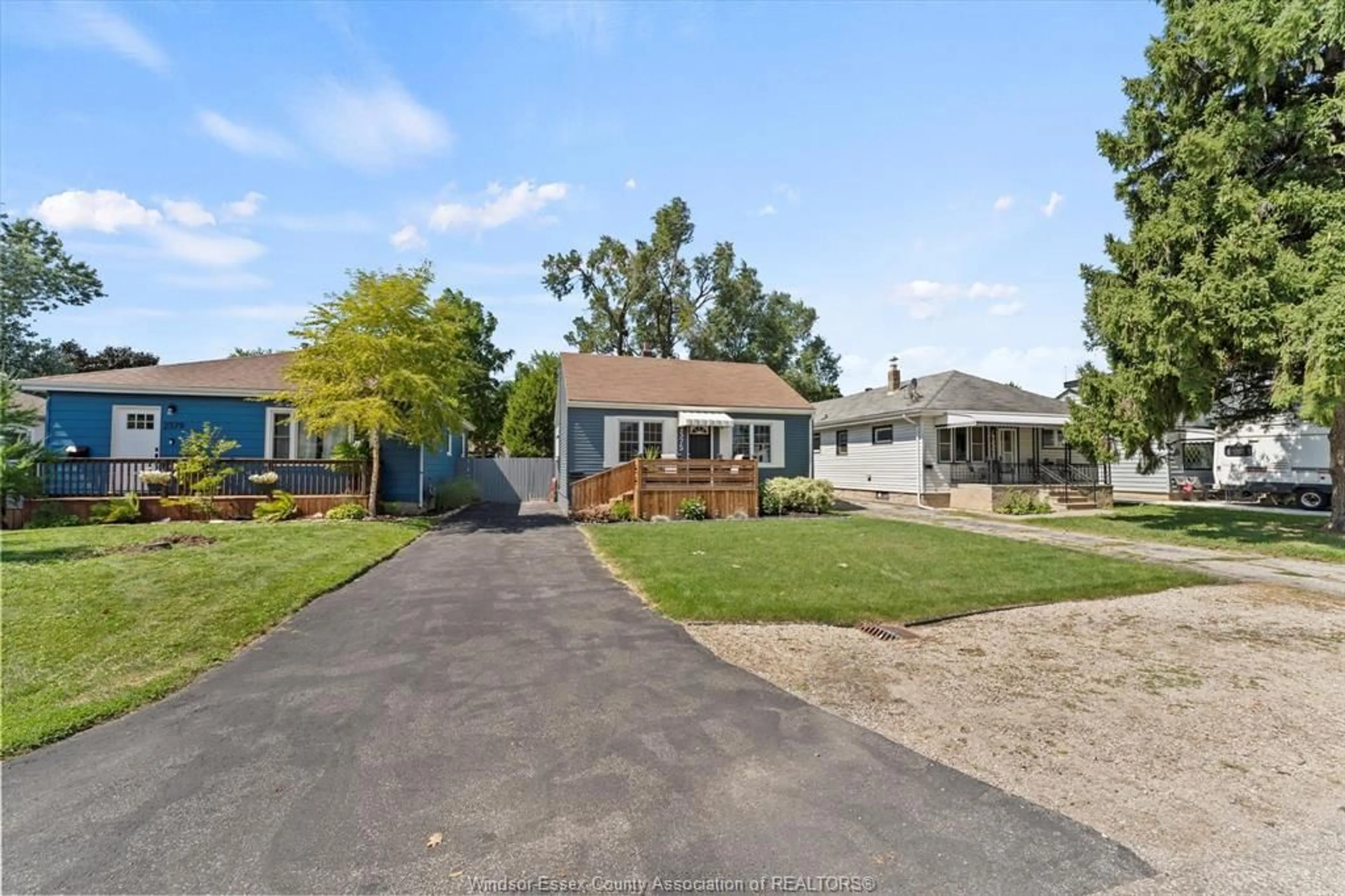 Frontside or backside of a home, the street view for 2575 MEIGHEN, Windsor Ontario N8W 4C3