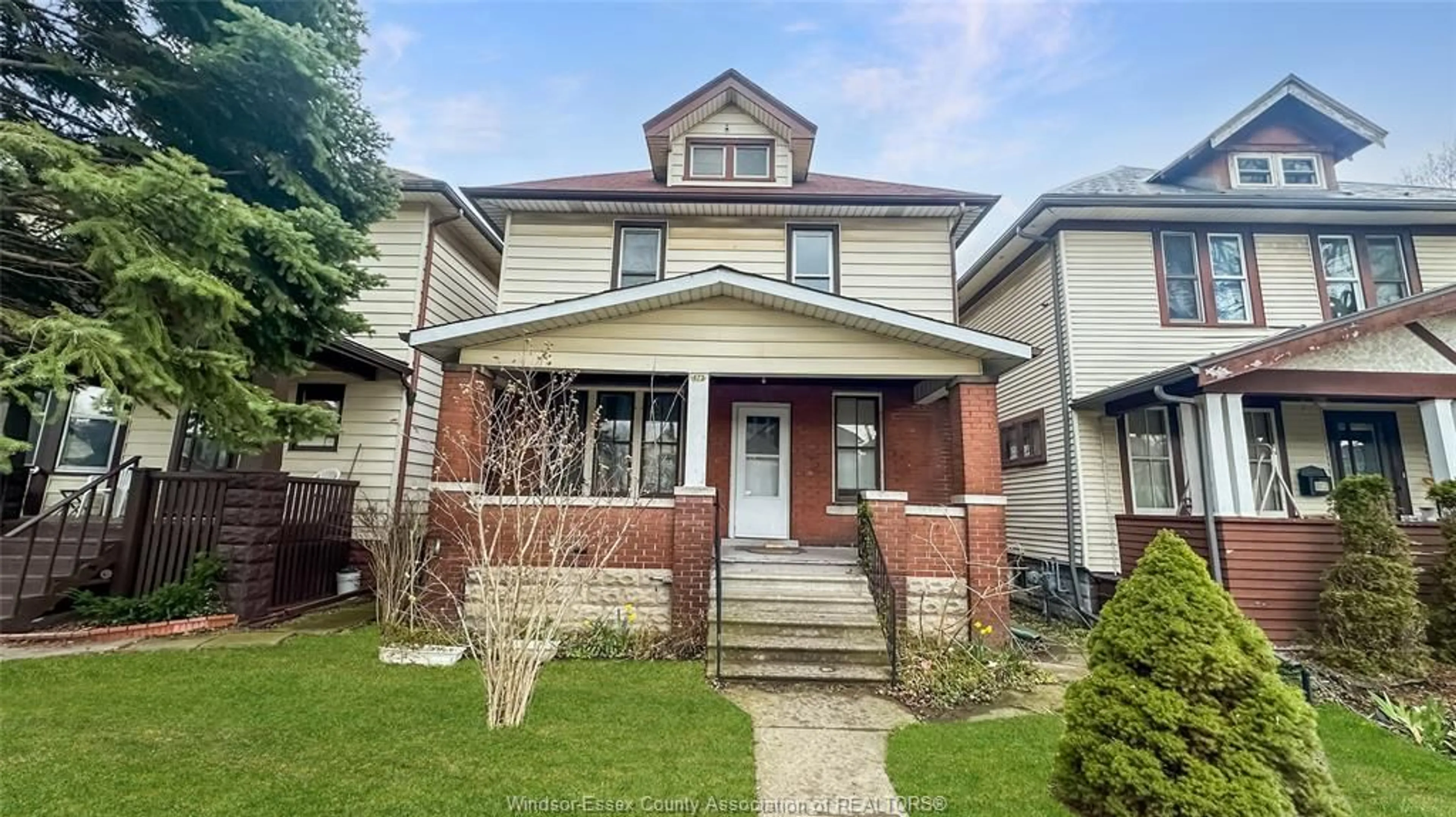 Frontside or backside of a home, cottage for 473 ELM, Windsor Ontario N9A 5H2