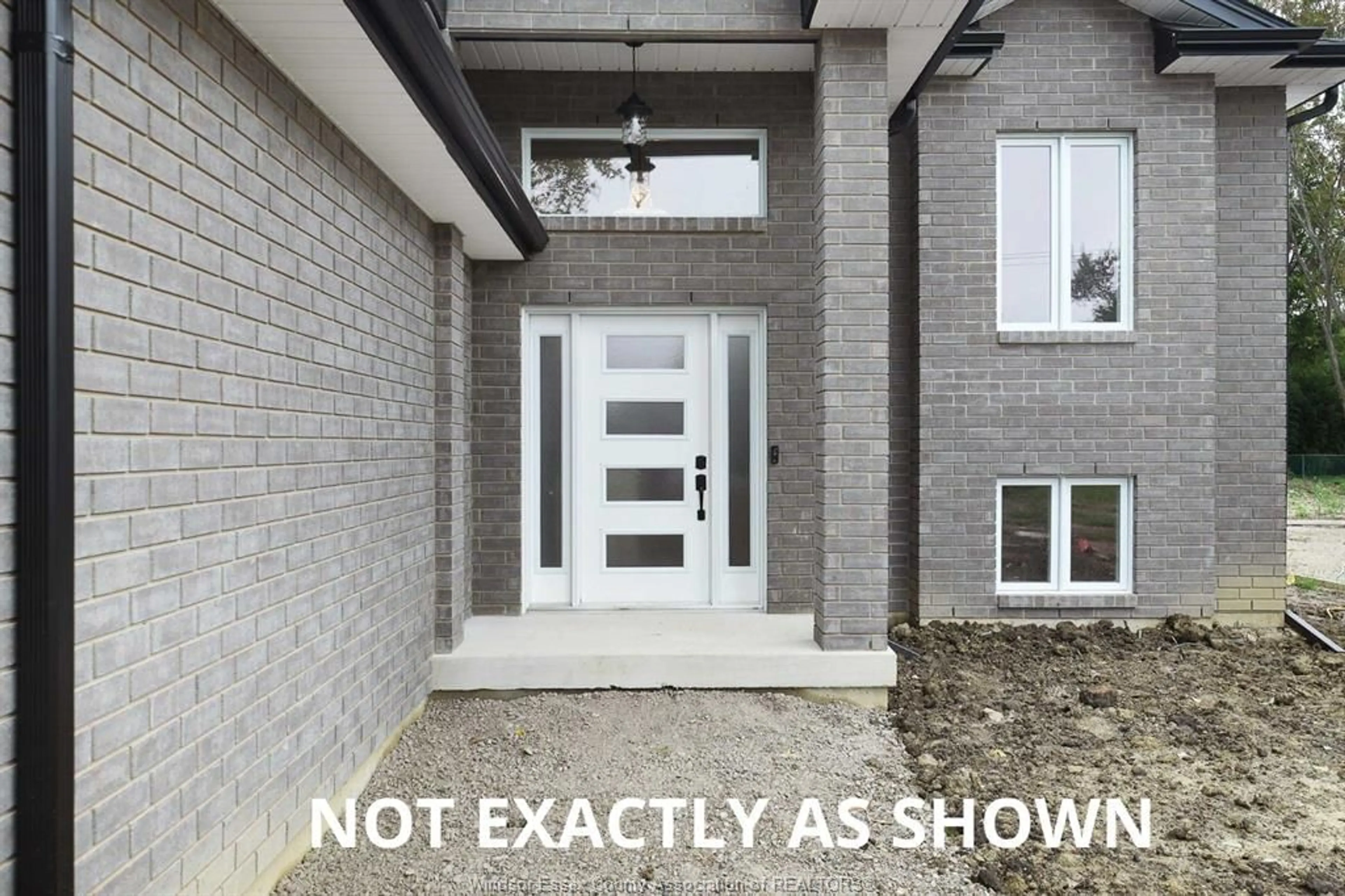 Indoor entryway, not visible floor for 108 FENCELINE Dr, Chatham Ontario N7M 0V9