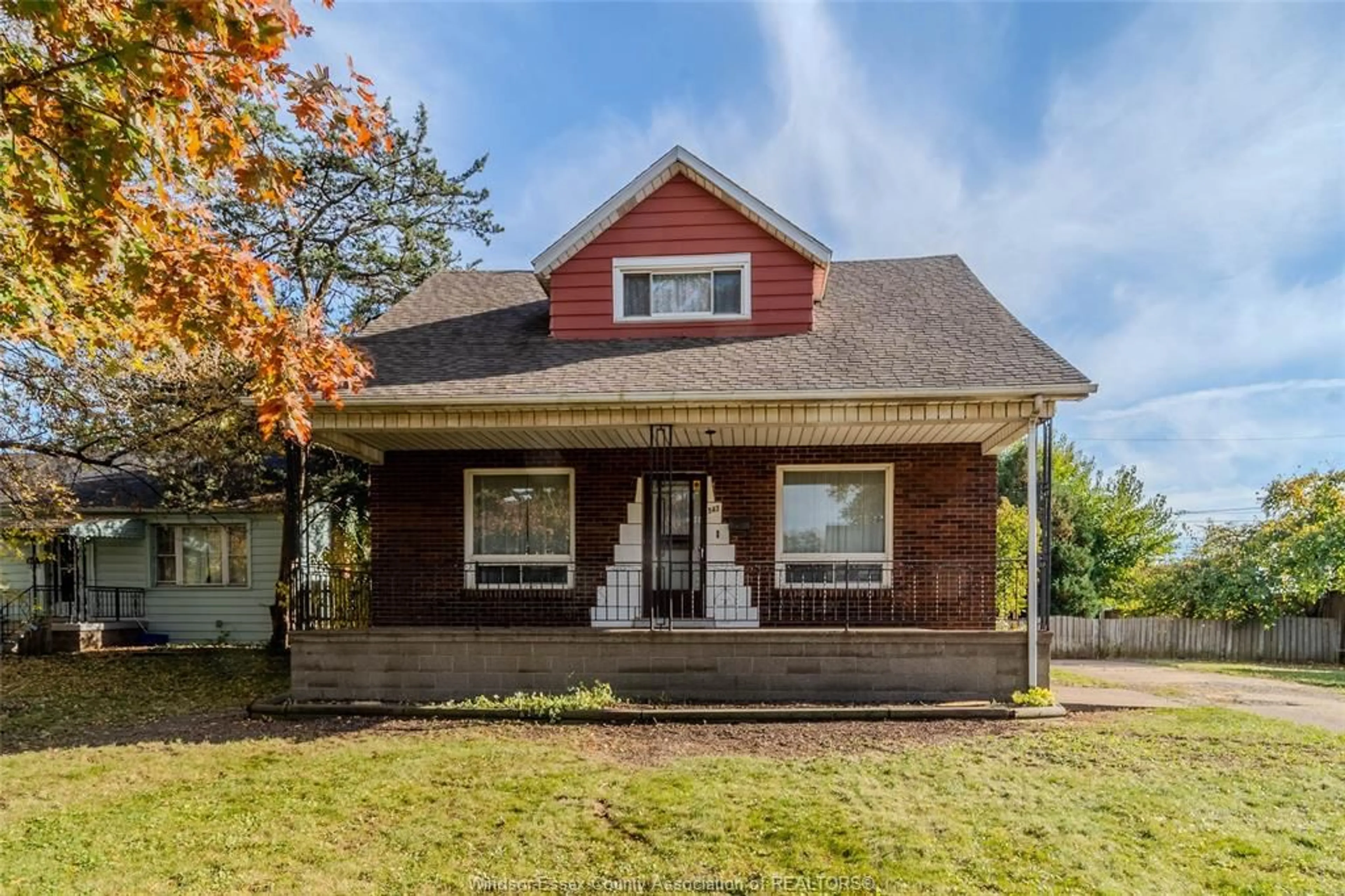 Frontside or backside of a home, cottage for 543 Vanier, Windsor Ontario N8X 3E2