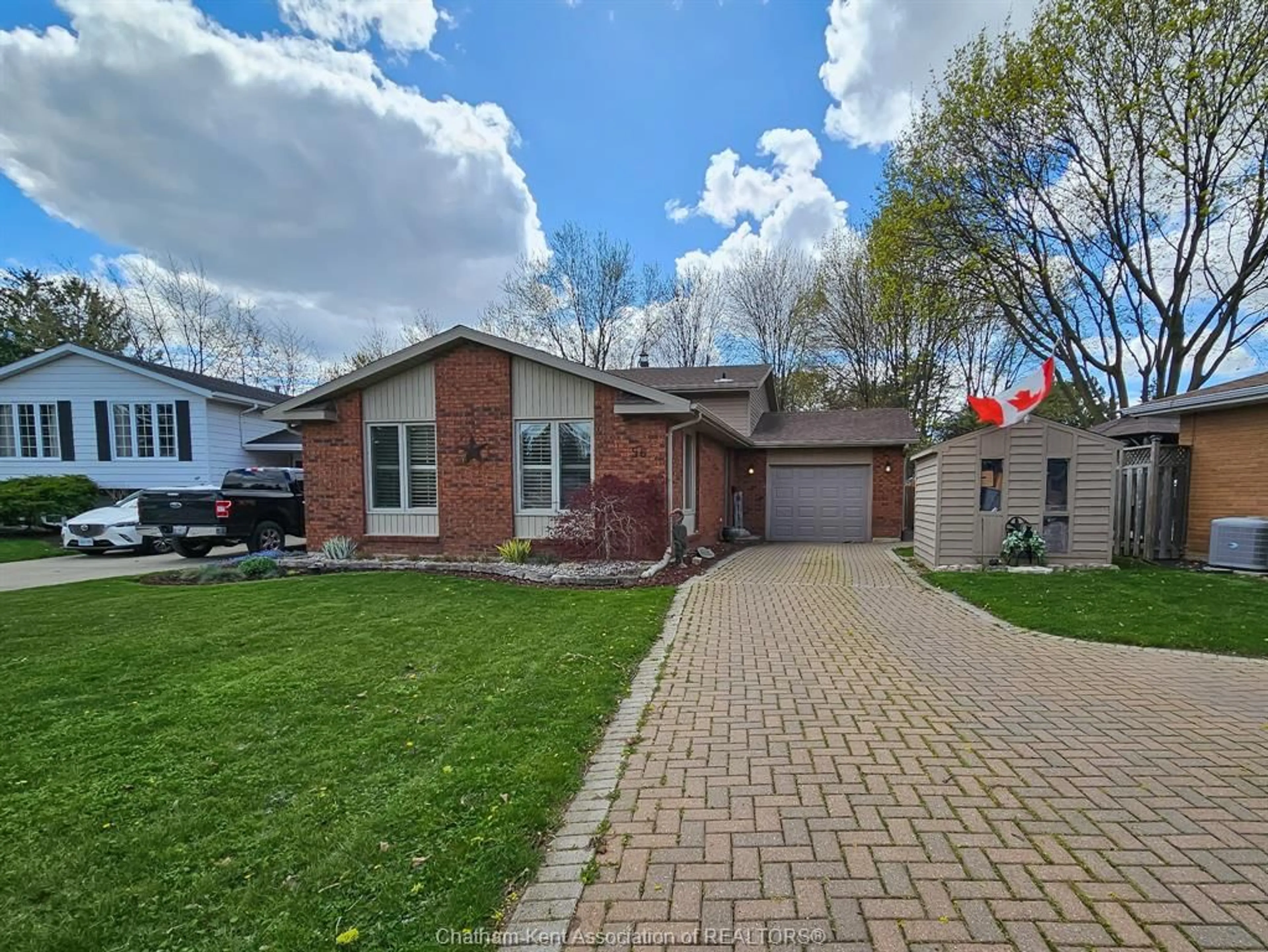 Frontside or backside of a home, the street view for 56 Collegiate Dr, Chatham Ontario N7L 4R1