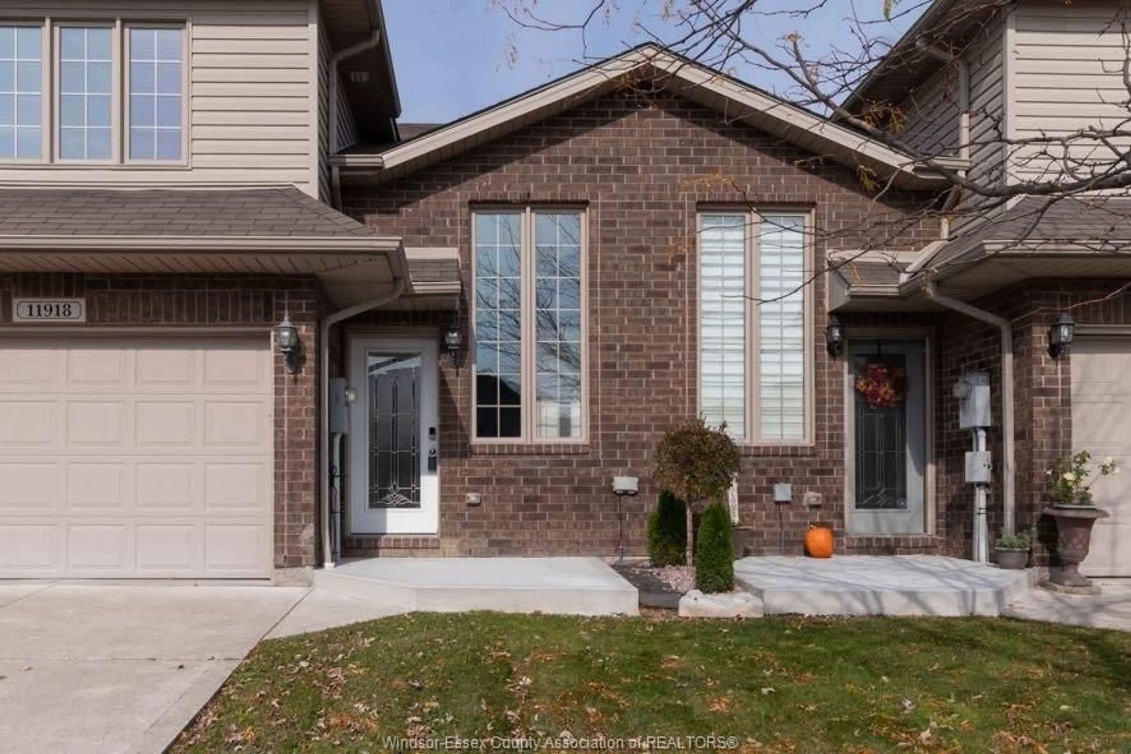 Home with brick exterior material, street for 11918 BOULDER Cres, Windsor Ontario N8P 1Z6