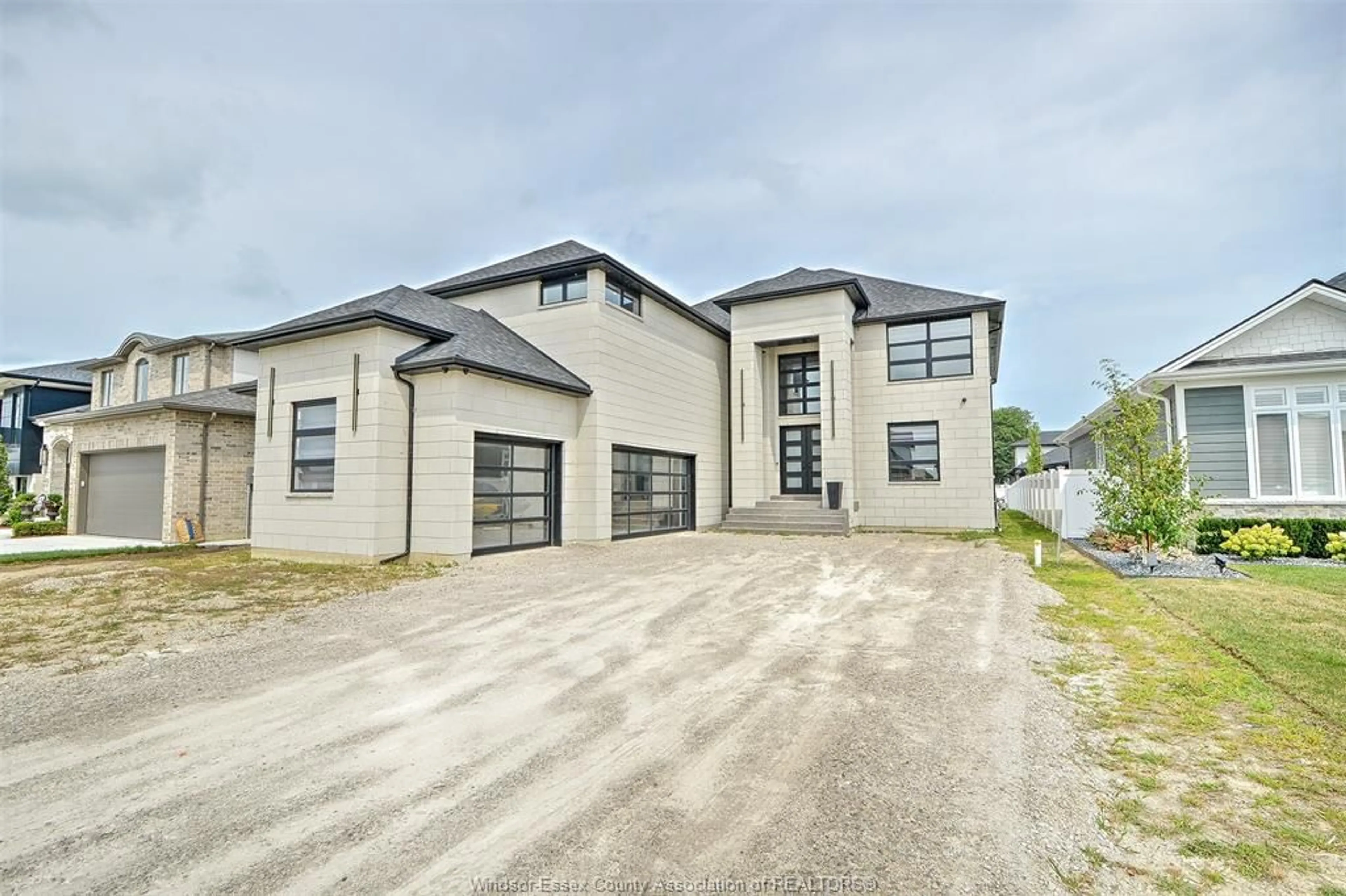 Frontside or backside of a home, the street view for 311 WATER Ave, Belle River Ontario N0R 1A0