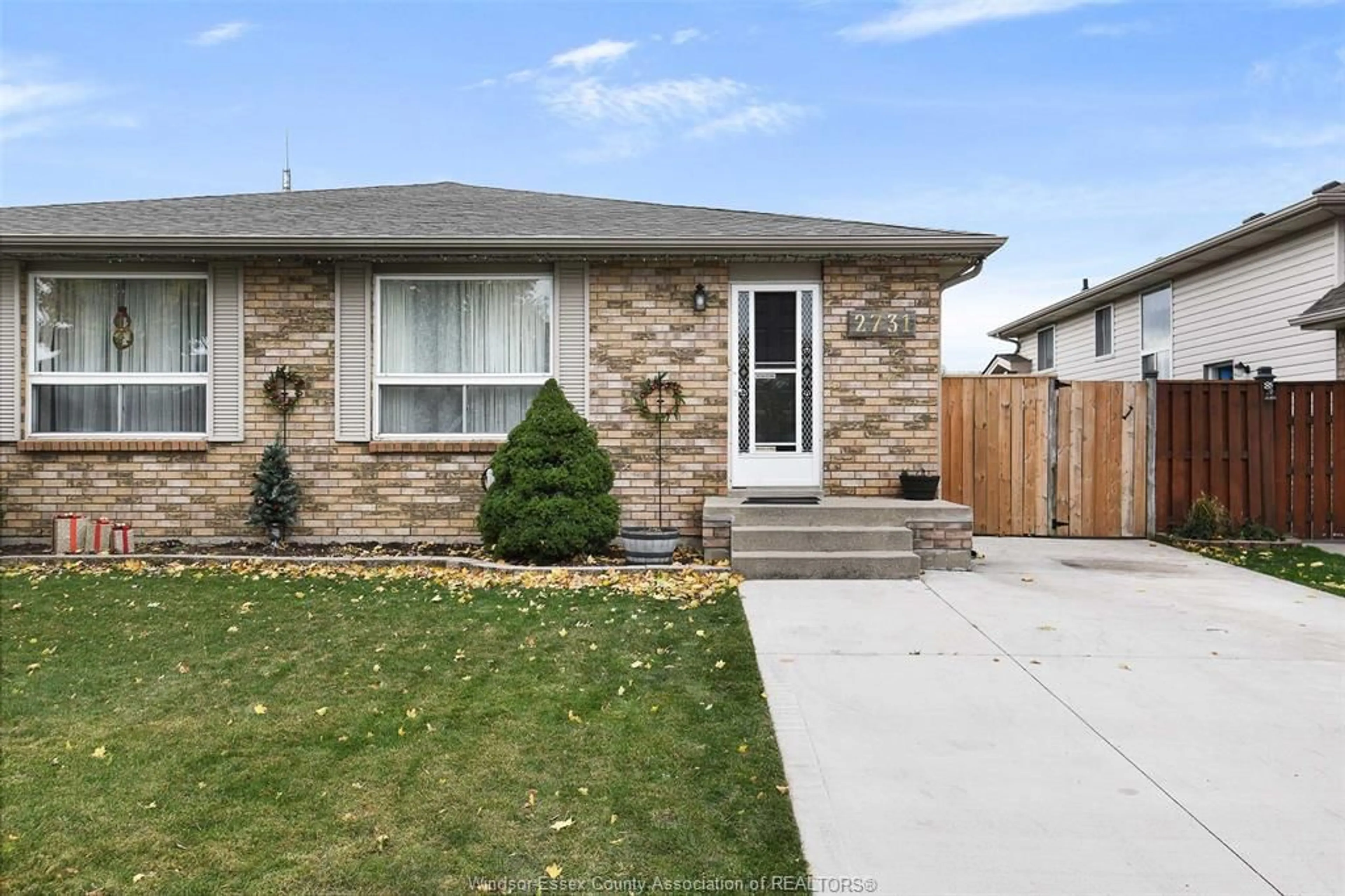 Frontside or backside of a home, the fenced backyard for 2731 ALLYSON, Windsor Ontario N8W 5S7