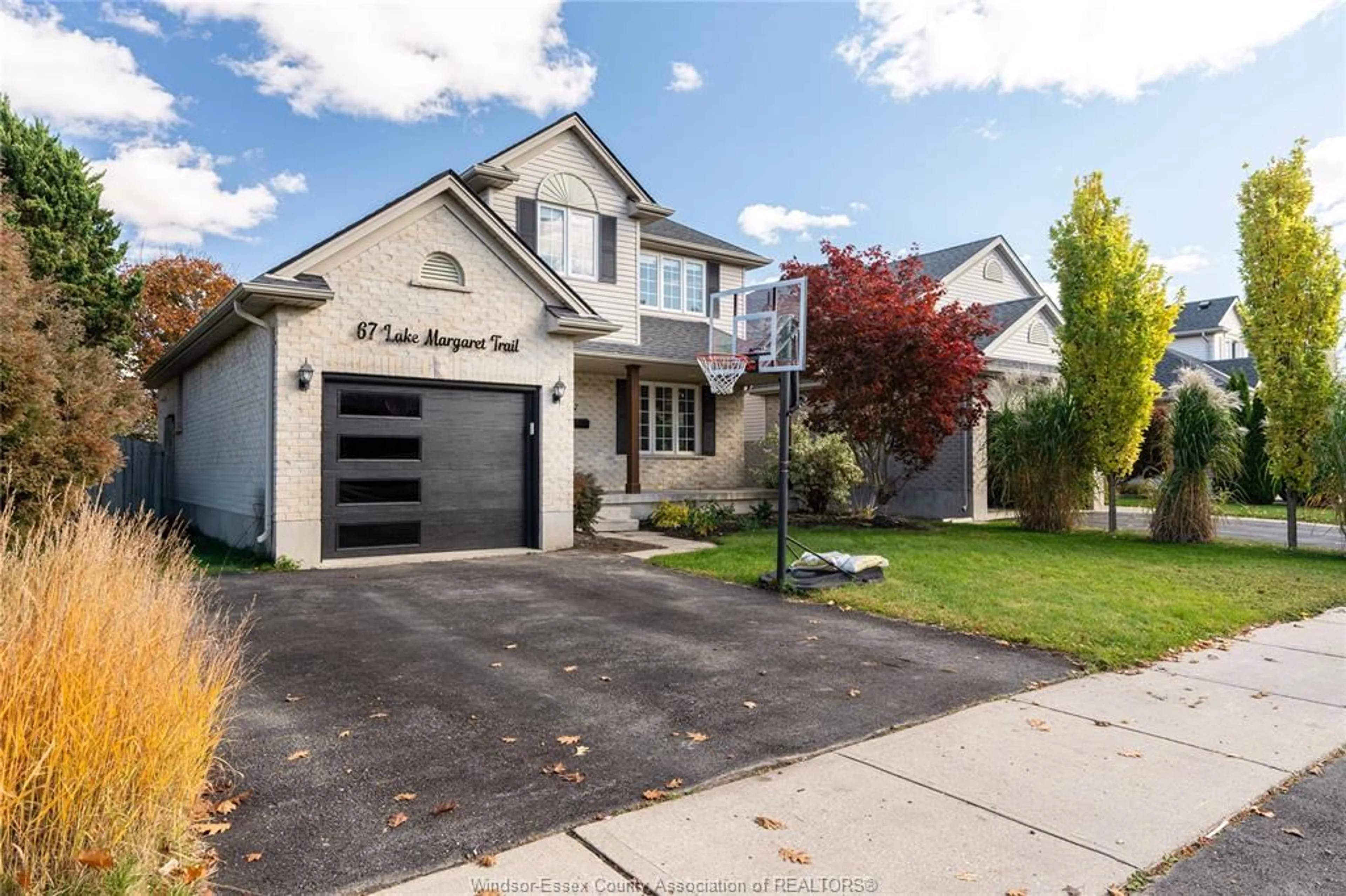 Frontside or backside of a home, the street view for 67 LAKE MARGARET Trail, St. Thomas Ontario N5R 6K5