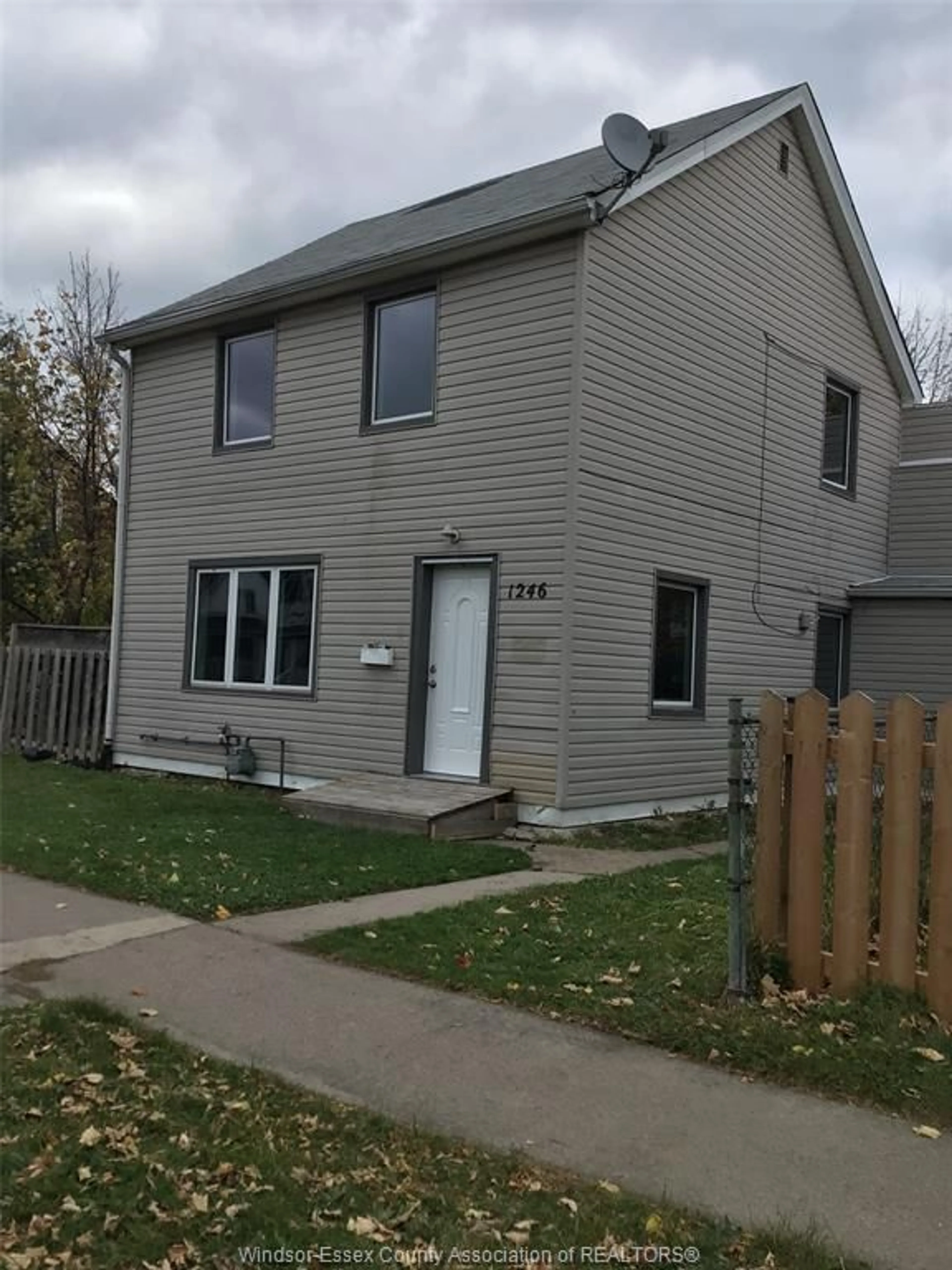 Unknown for 1246 MONMOUTH Rd, Windsor Ontario N8X 3M1