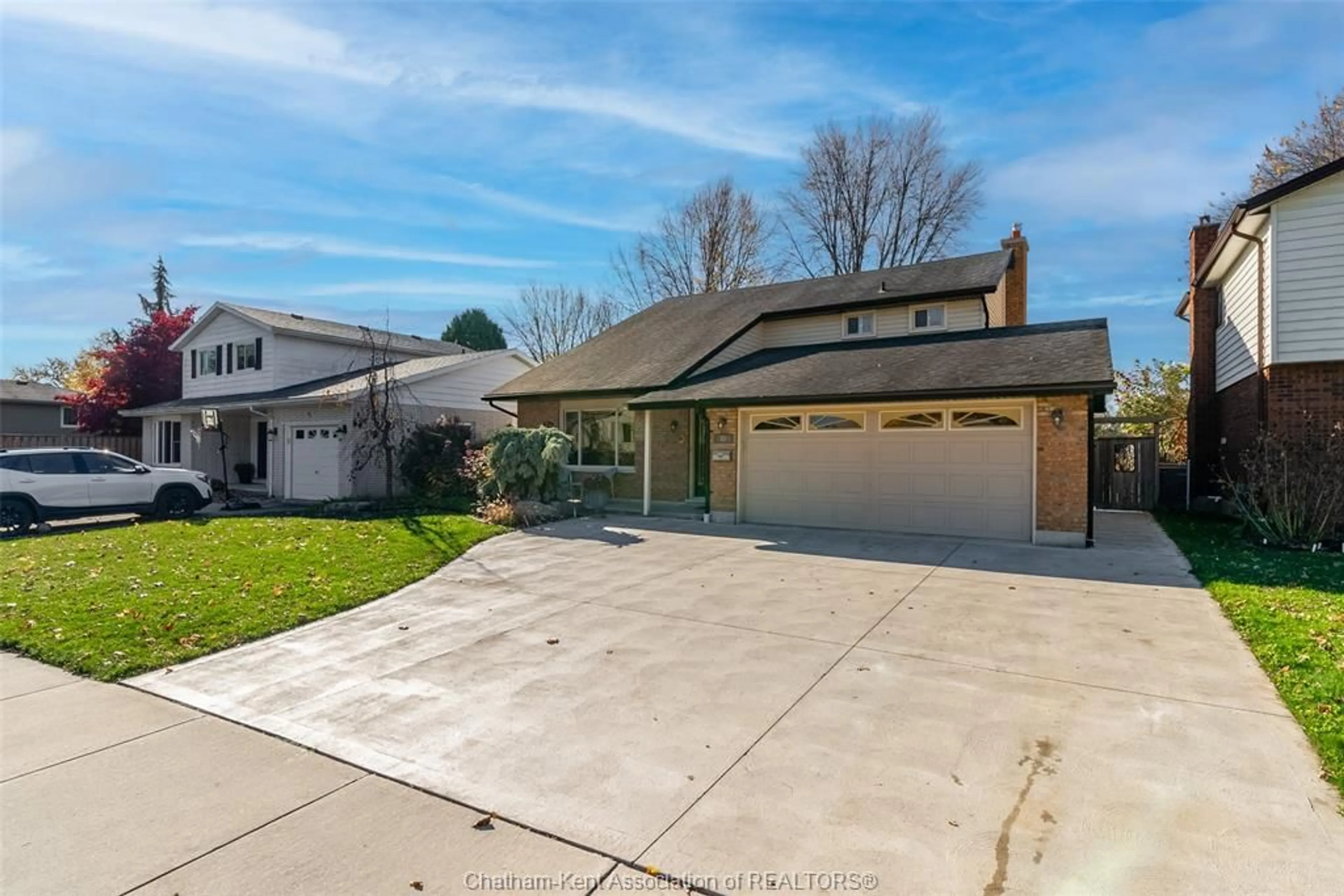 Frontside or backside of a home, the street view for 39 Holland Ave, Chatham Ontario N7M5X8