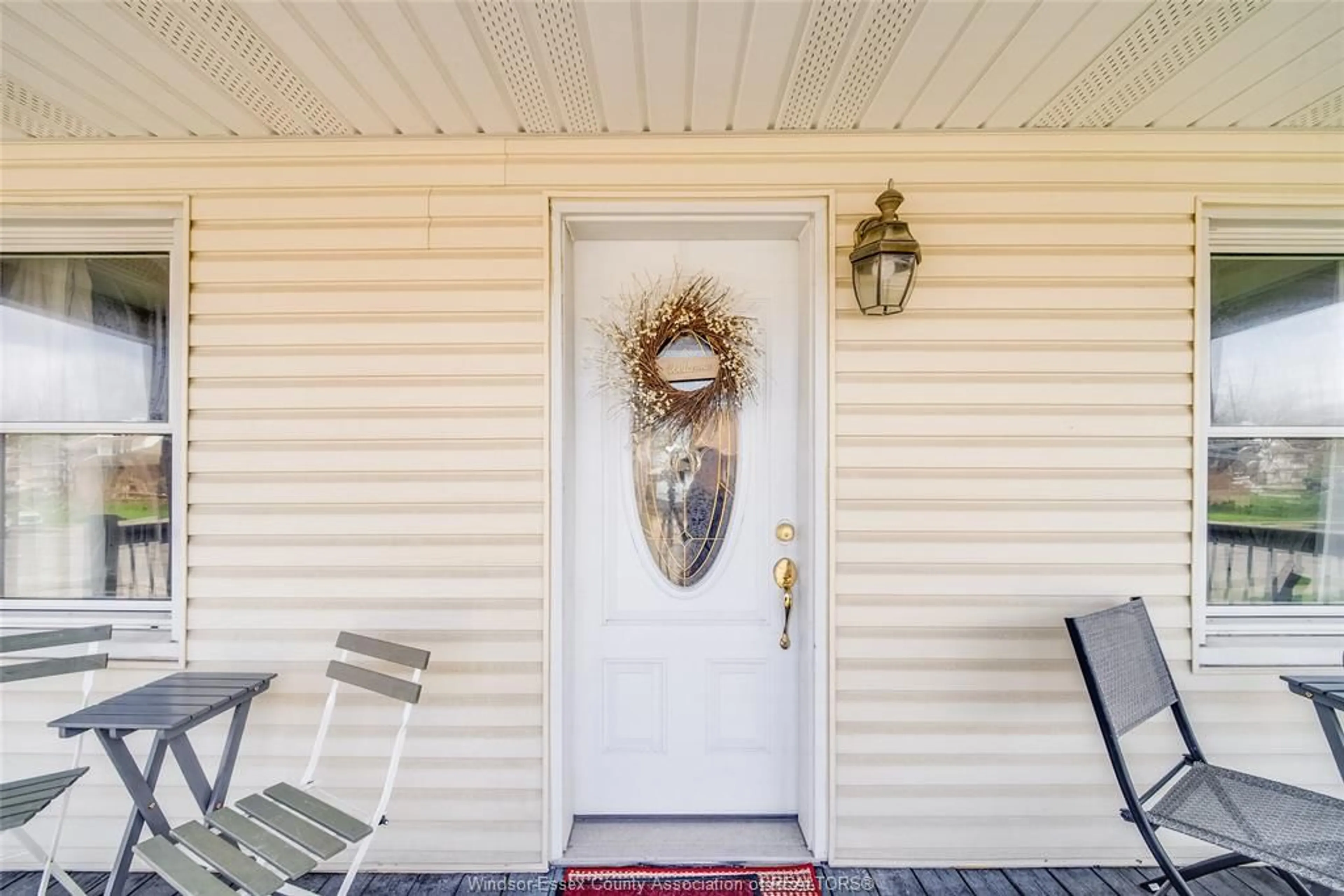 Indoor entryway, wood floors for 1768 DROUILLARD Rd, Windsor Ontario N8Y 2S5