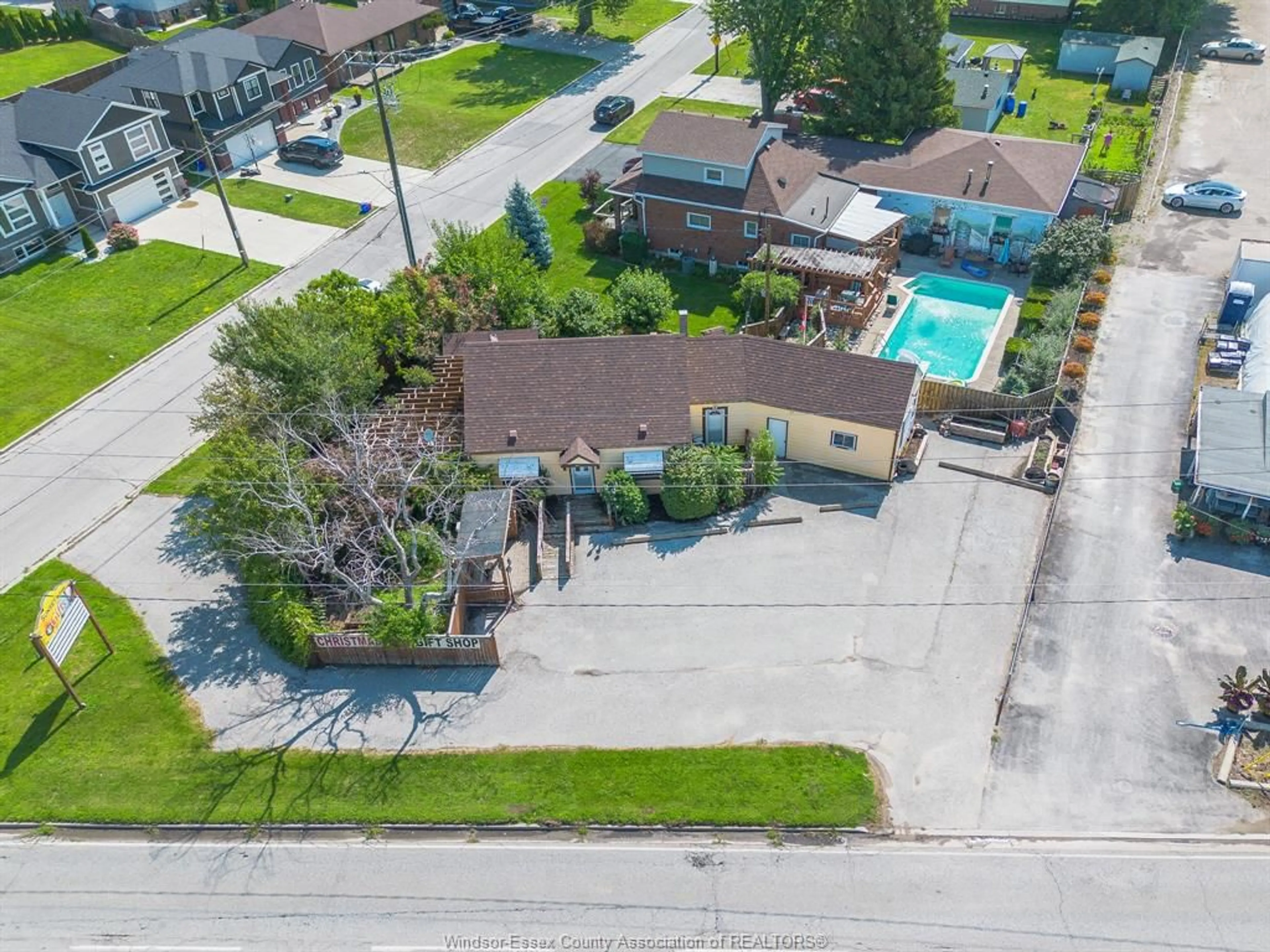 Frontside or backside of a home, the street view for 2211 FRONT ROAD, LaSalle Ontario N9J 2C3