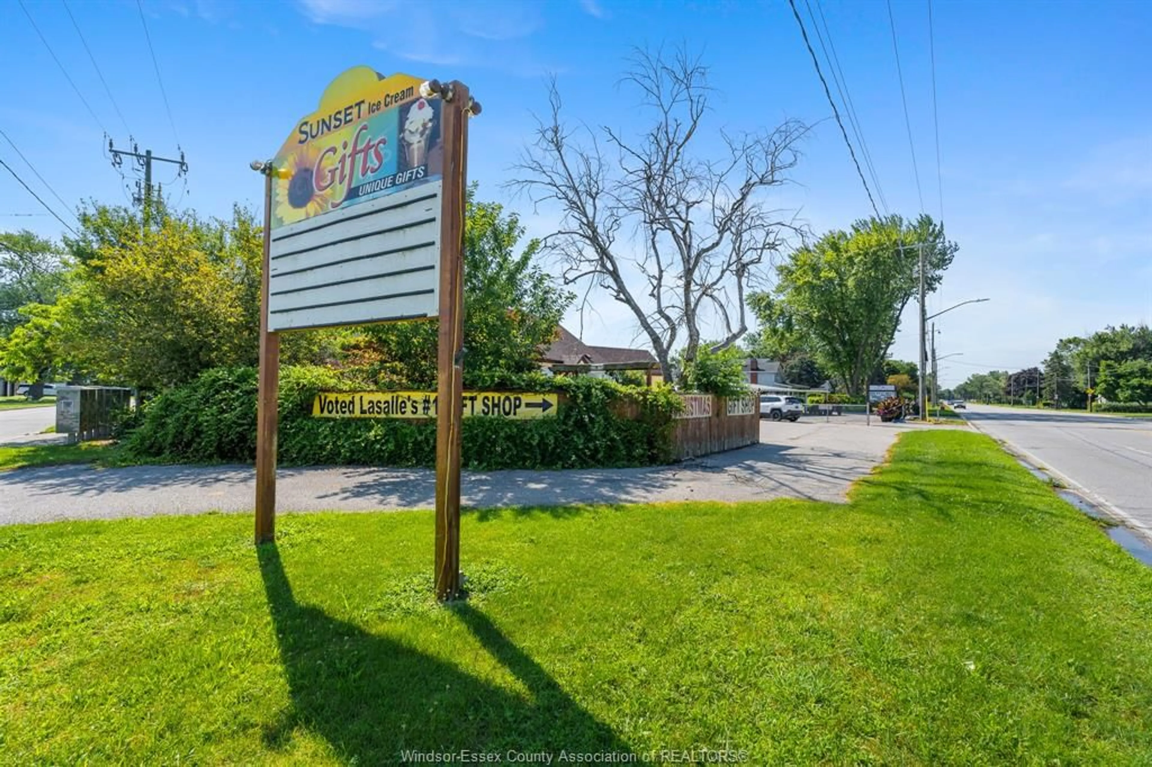 A pic from exterior of the house or condo, the street view for 2211 FRONT ROAD, LaSalle Ontario N9J 2C3