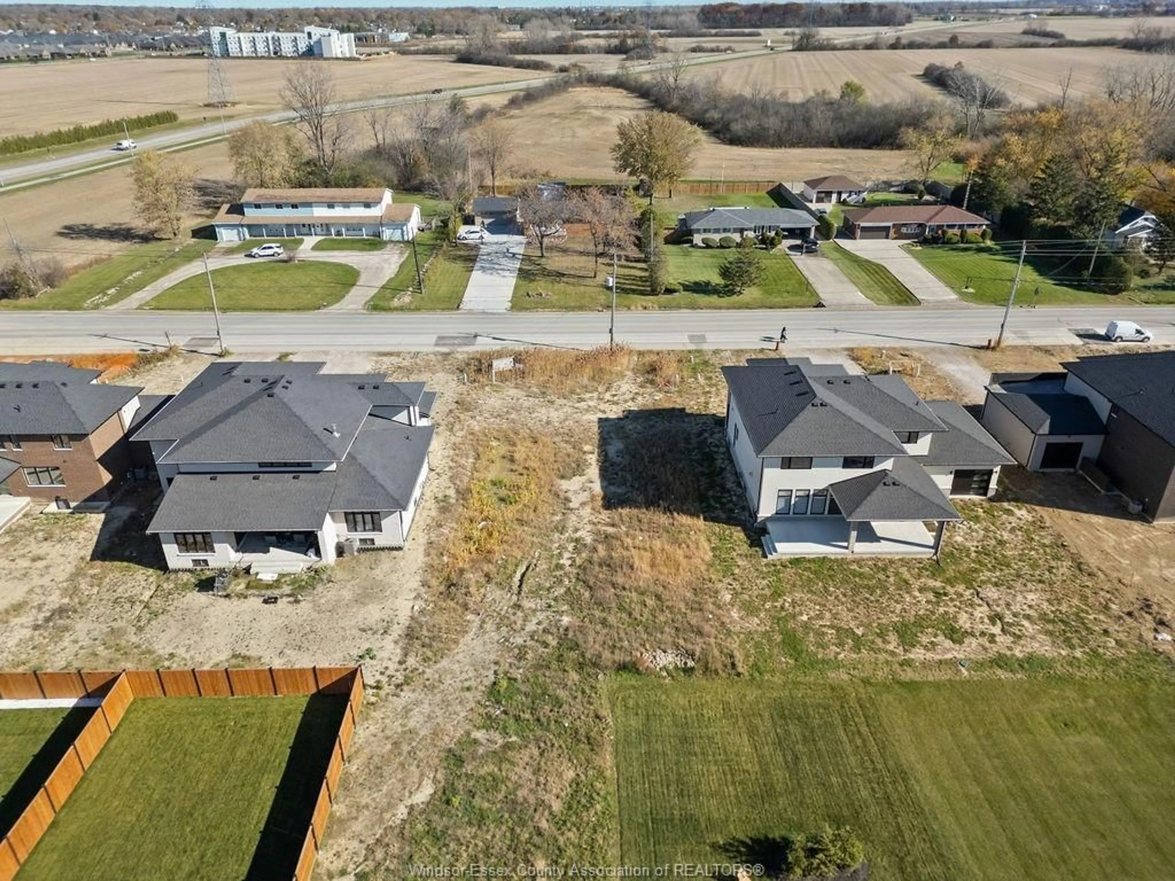 Frontside or backside of a home, the fenced backyard for 5113 HURON CHURCH LINE, LaSalle Ontario N9H 0N2