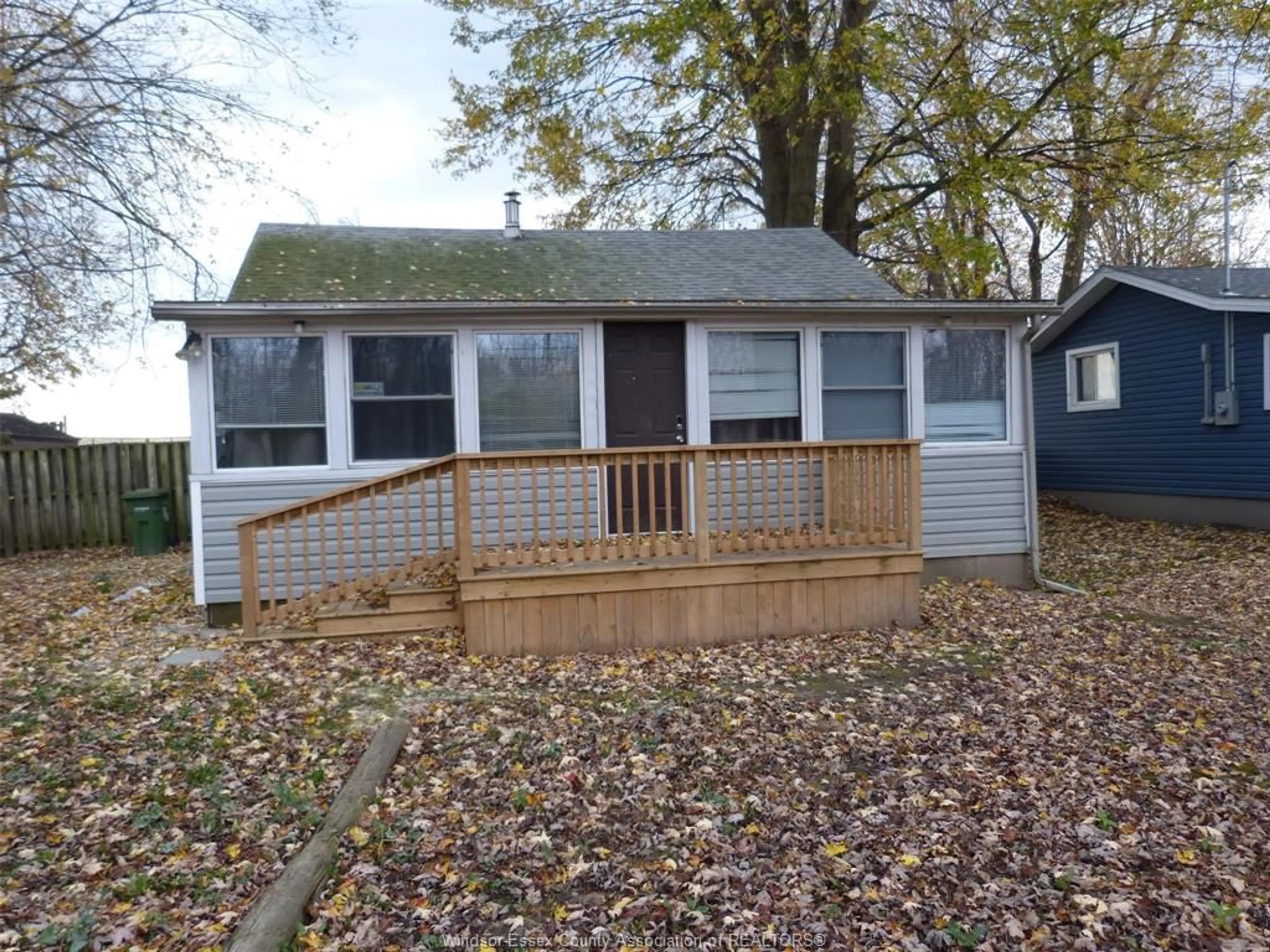 Frontside or backside of a home, cottage for 16 JULIEN Ave, Leamington Ontario N8H 3V7