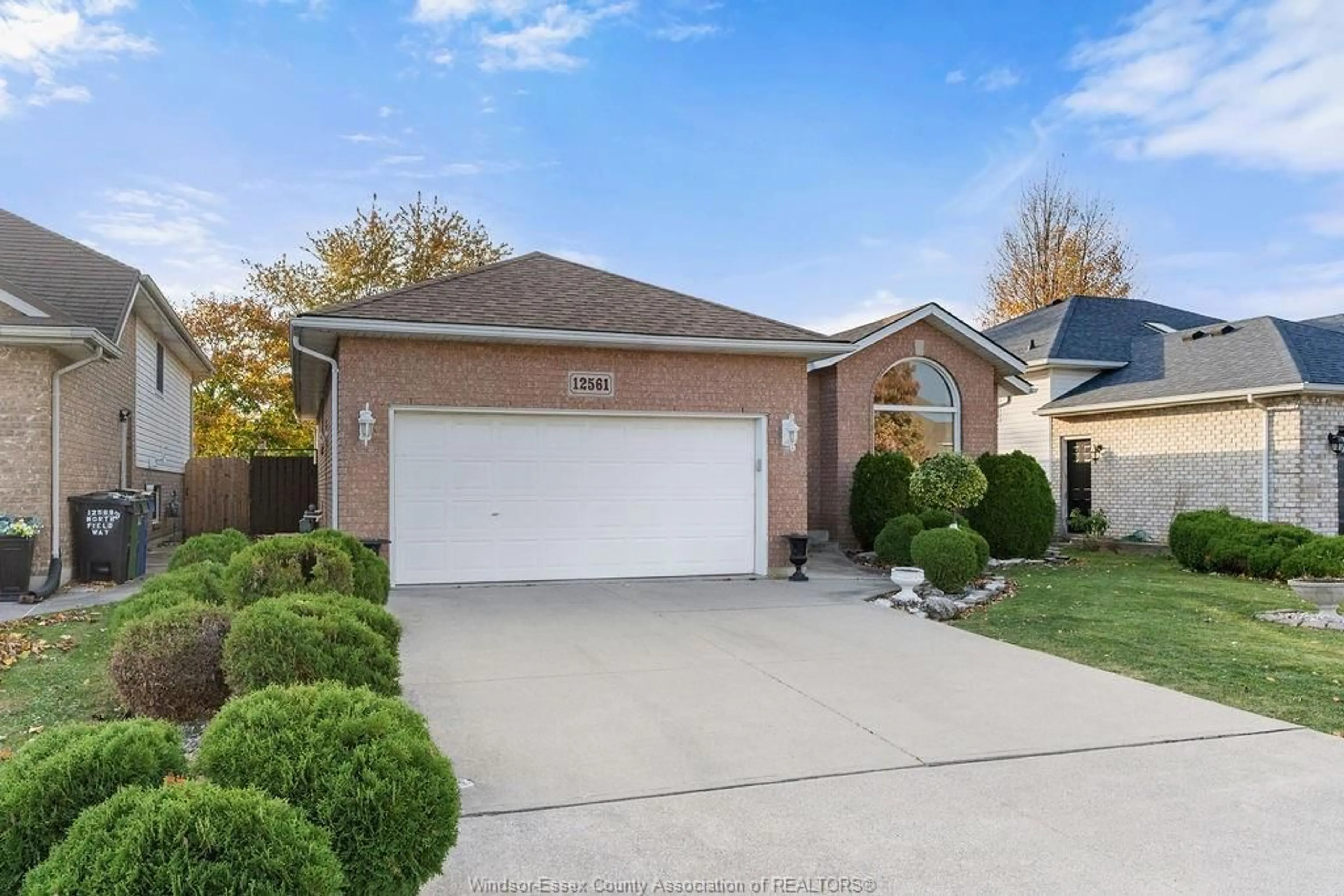 Frontside or backside of a home, the street view for 12561 NORTHFIELD Way, Tecumseh Ontario N8N 4W9