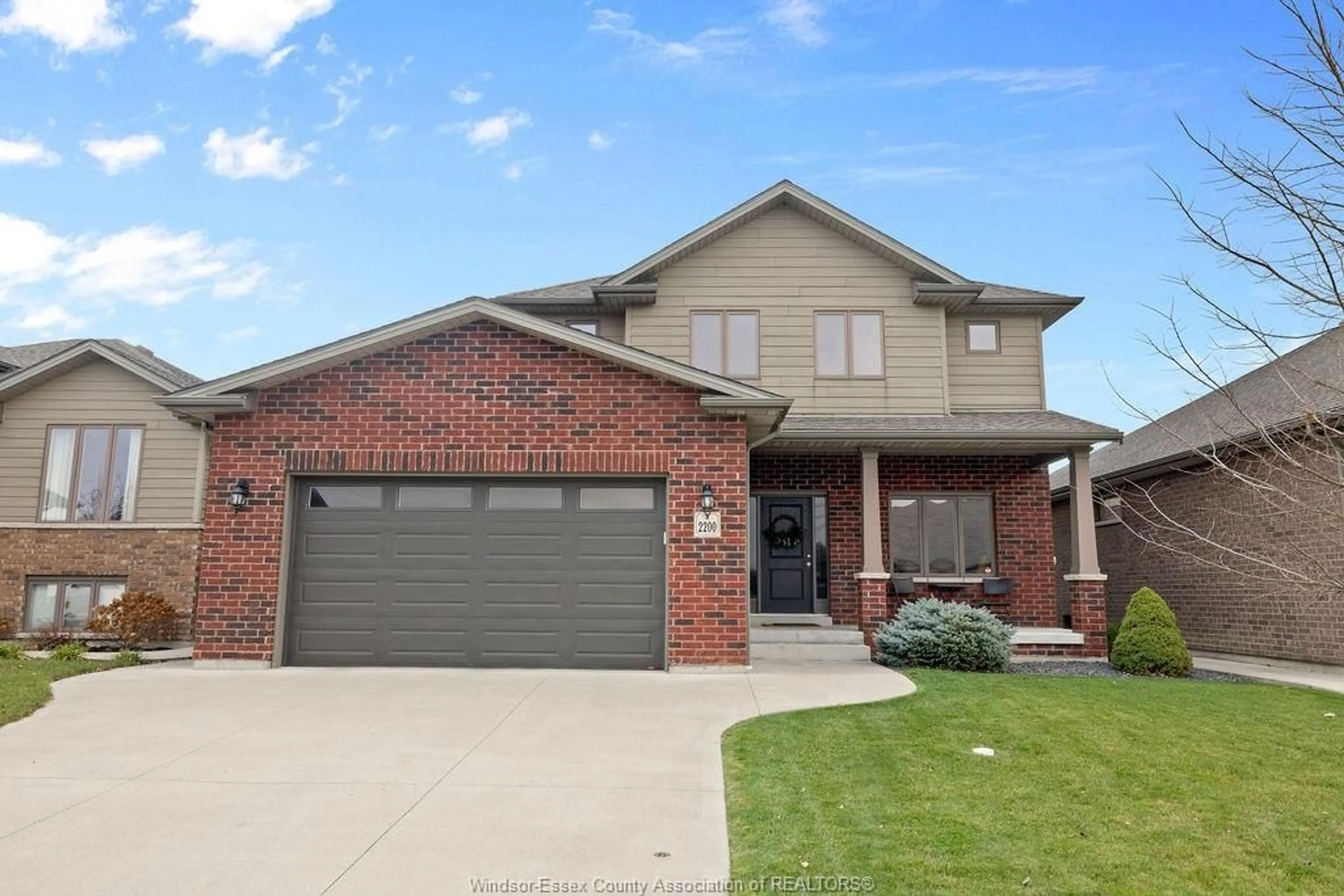 Home with brick exterior material for 2200 MAITLAND, Windsor Ontario N8P 0B7