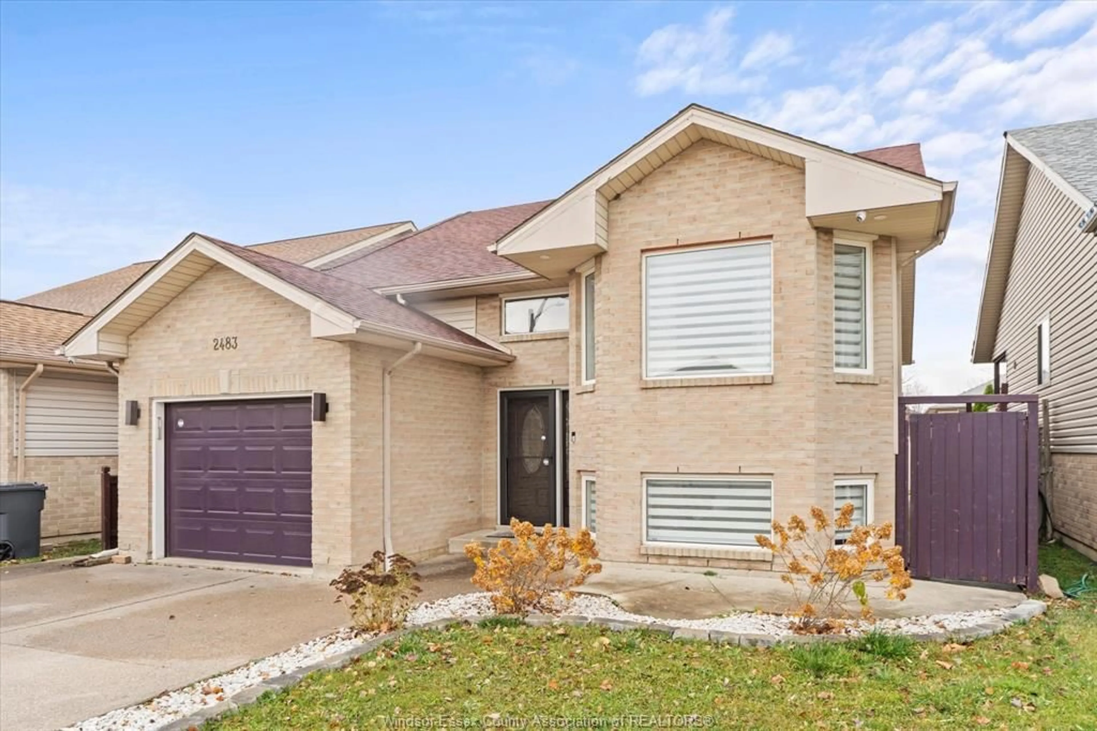 Frontside or backside of a home, cottage for 2483 NORCREST, Windsor Ontario N8P 1V3